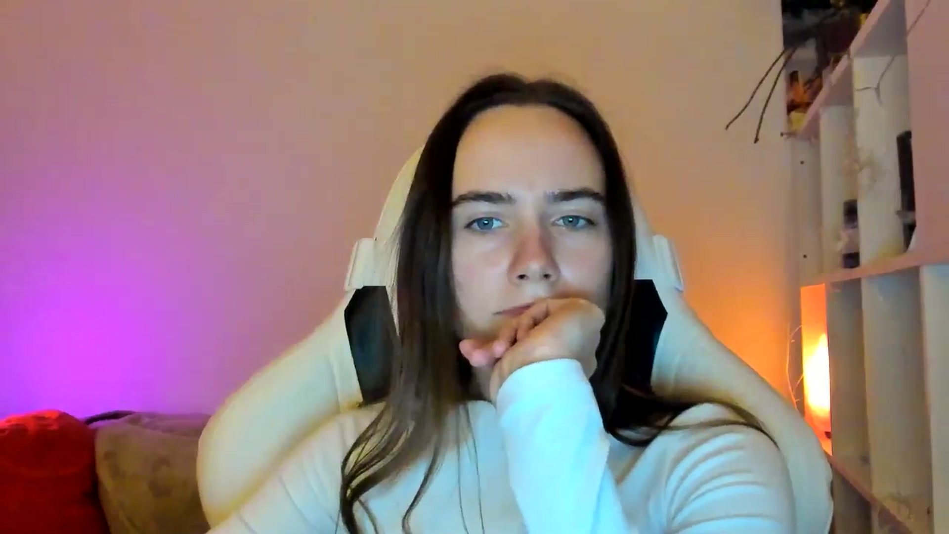 Gallery image thumbnail from OhAlisa's myfreecams stream on, 01/06/2026, 19:41 image 16 of 20