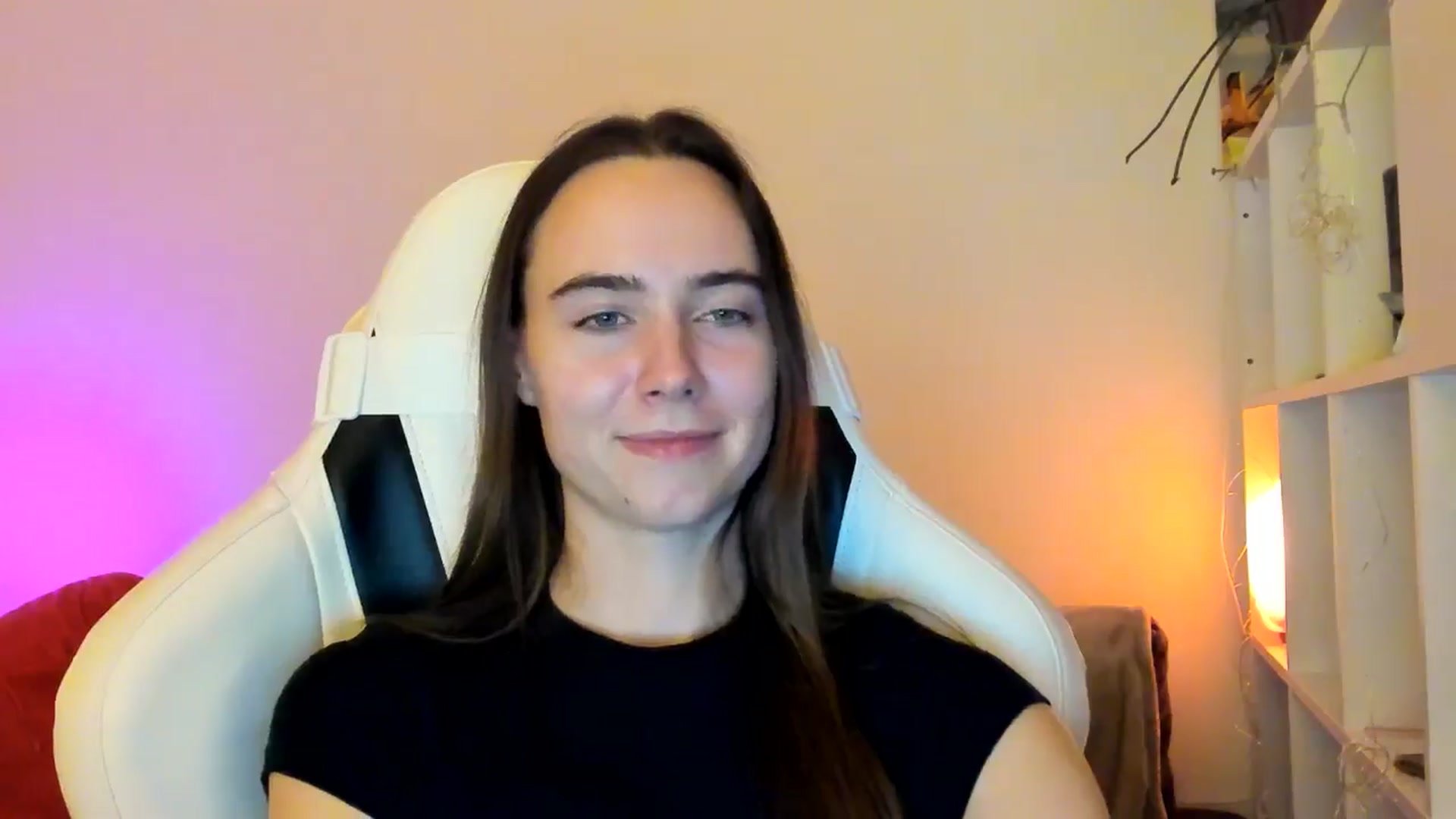 Gallery image thumbnail from OhAlisa's myfreecams stream on, 01/07/2026, 20:24 image 18 of 20