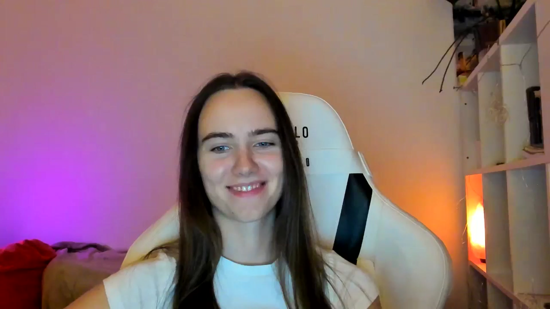 Gallery image thumbnail from OhAlisa's myfreecams stream on, 01/08/2026, 18:11 image 11 of 20