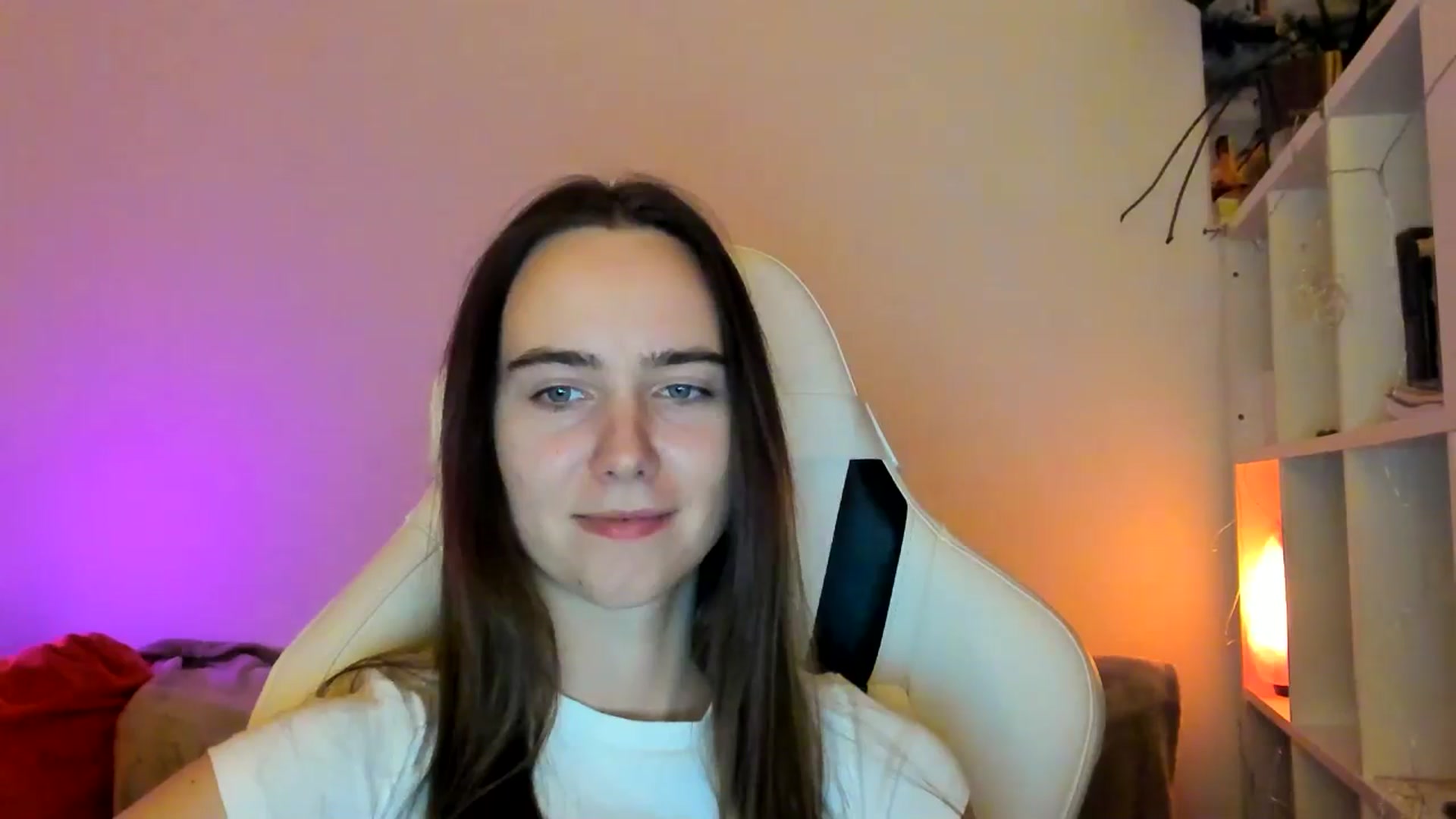 Gallery image thumbnail from OhAlisa's myfreecams stream on, 01/08/2026, 18:11 image 13 of 20