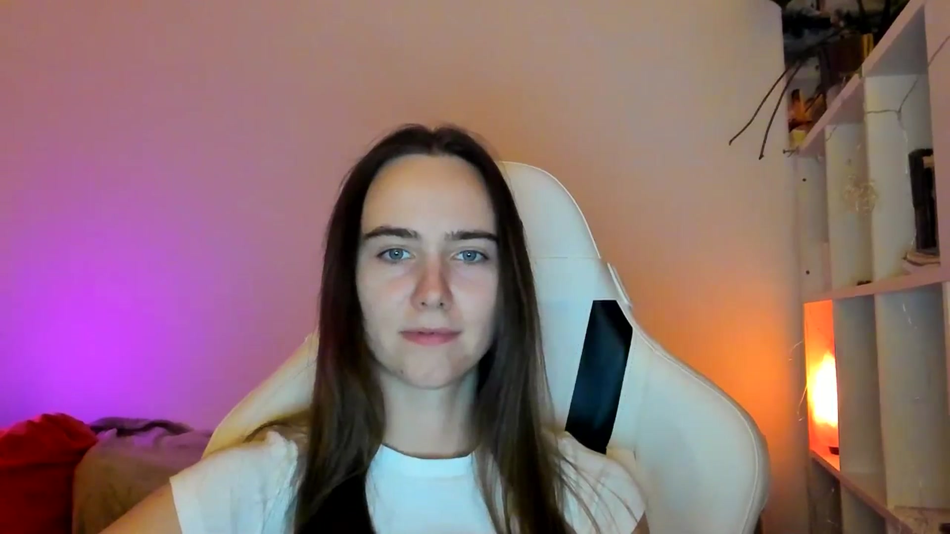 Gallery image thumbnail from OhAlisa's myfreecams stream on, 01/08/2026, 18:11 image 10 of 20