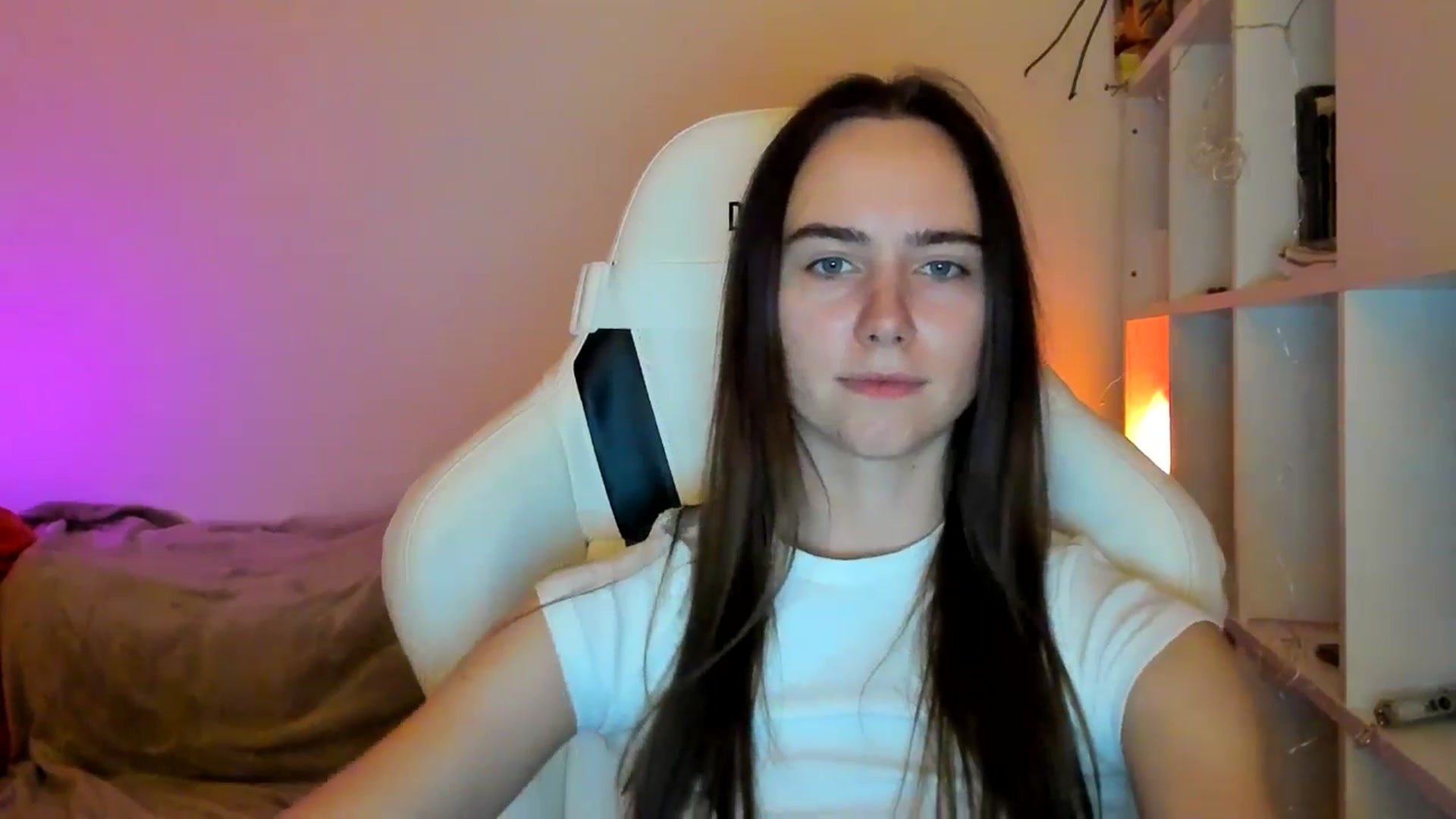 Gallery image thumbnail from OhAlisa's myfreecams stream on, 01/08/2026, 20:11 image 9 of 20