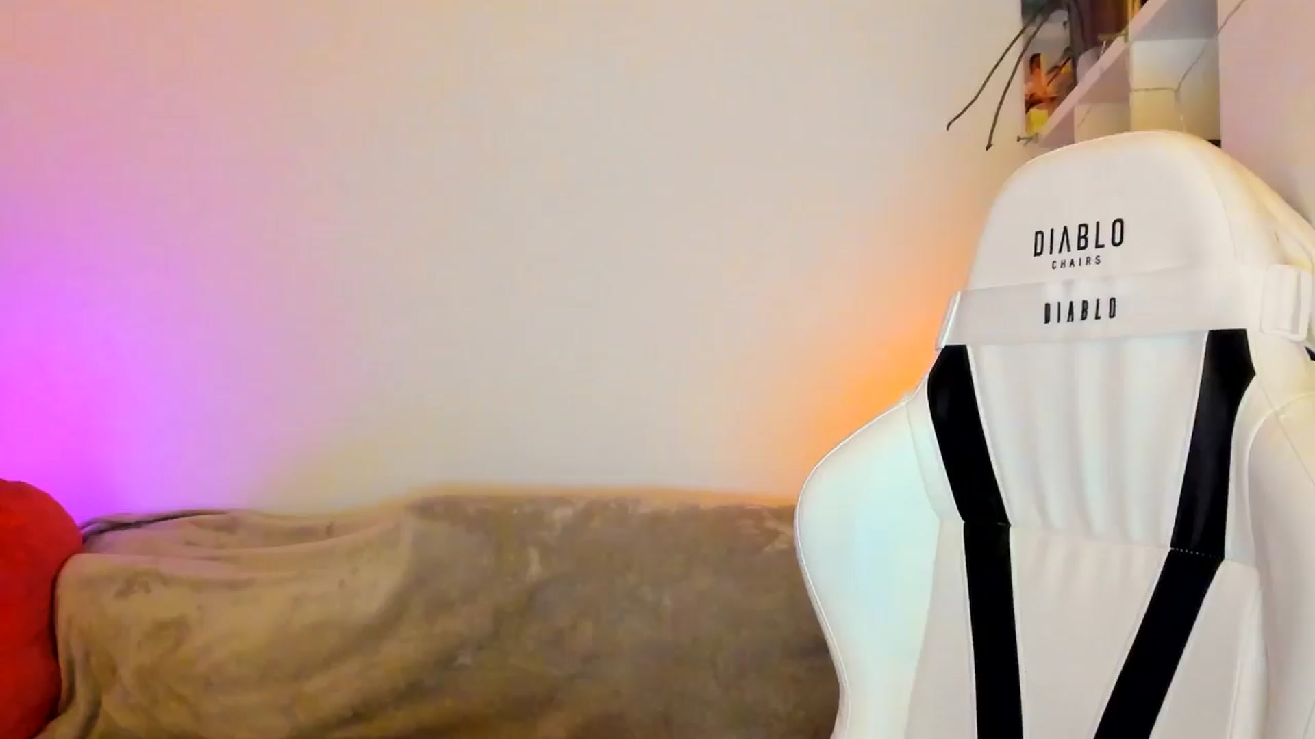 Gallery image thumbnail from OhAlisa's myfreecams stream on, 01/09/2026, 16:46 image 20 of 20
