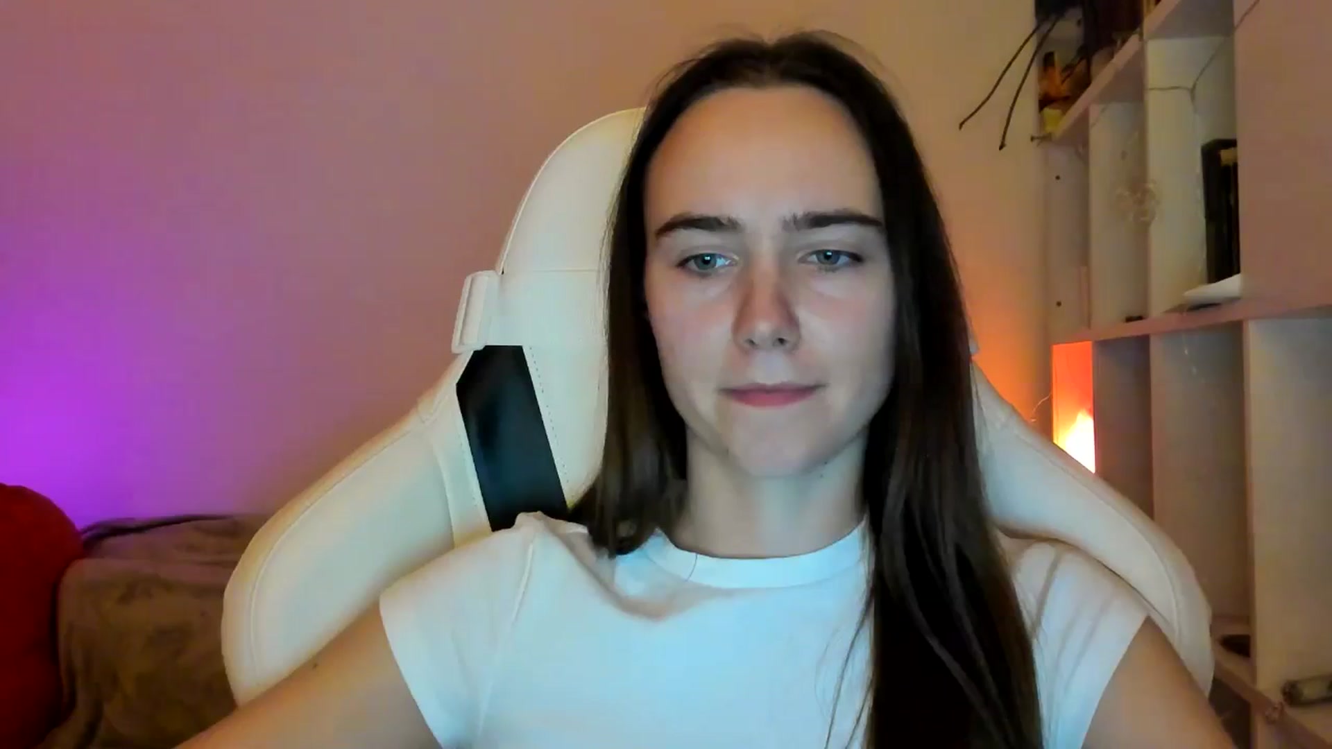 Gallery image thumbnail from OhAlisa's myfreecams stream on, 01/09/2026, 16:46 image 18 of 20