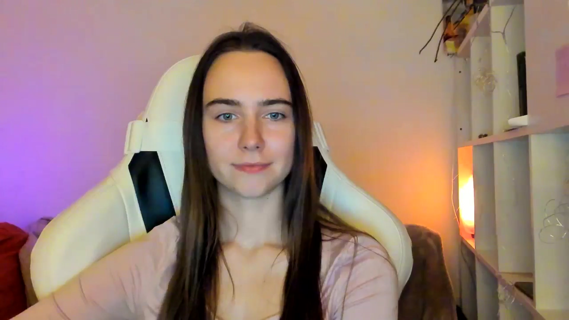 Gallery image thumbnail from OhAlisa's myfreecams stream on, 01/12/2026, 19:17 image 9 of 20