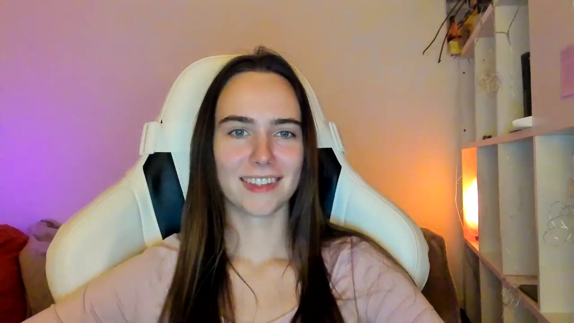 Gallery image thumbnail from OhAlisa's myfreecams stream on, 01/12/2026, 19:17 image 8 of 20