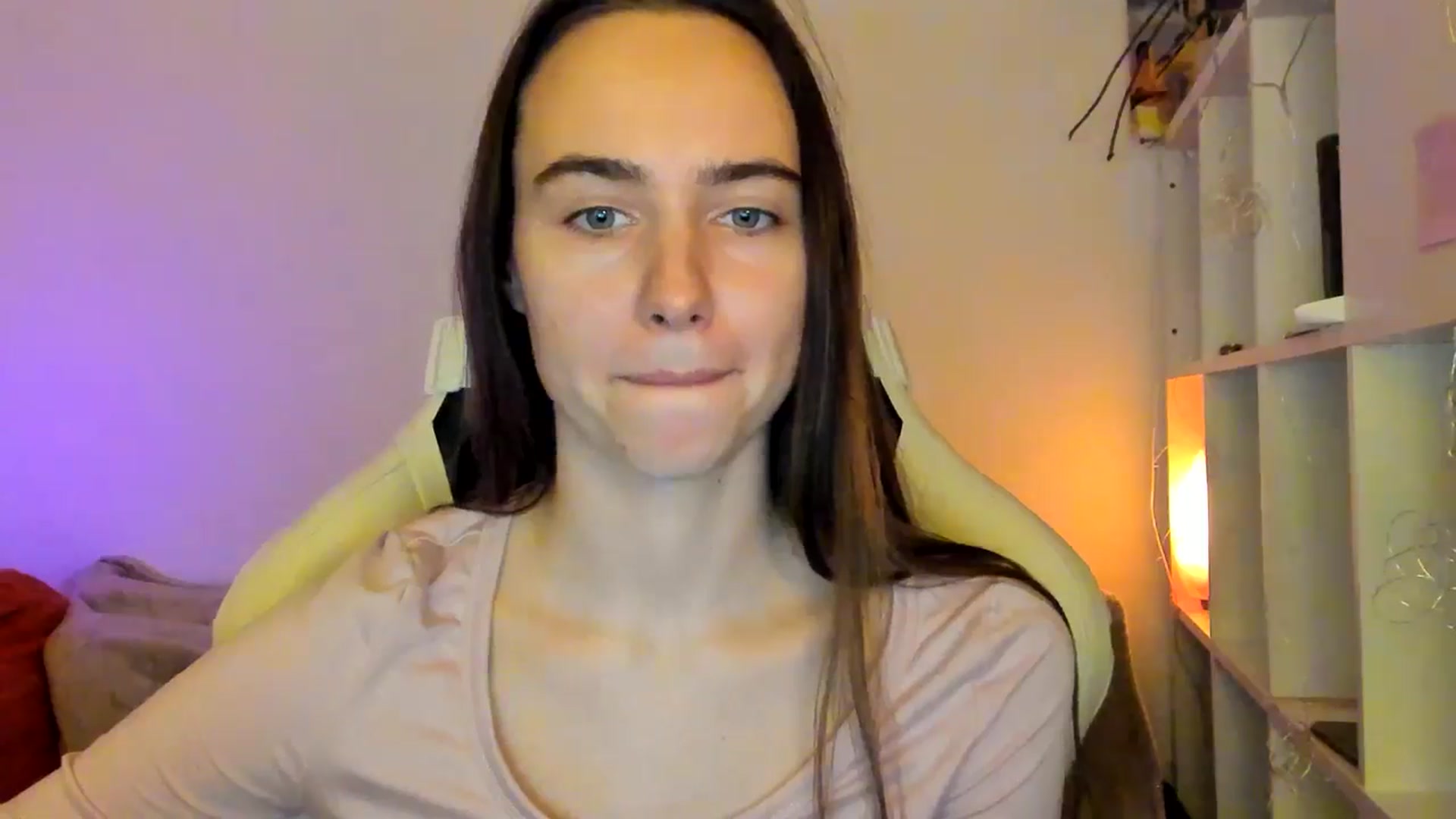 Gallery image thumbnail from OhAlisa's myfreecams stream on, 01/12/2026, 19:17 image 10 of 20