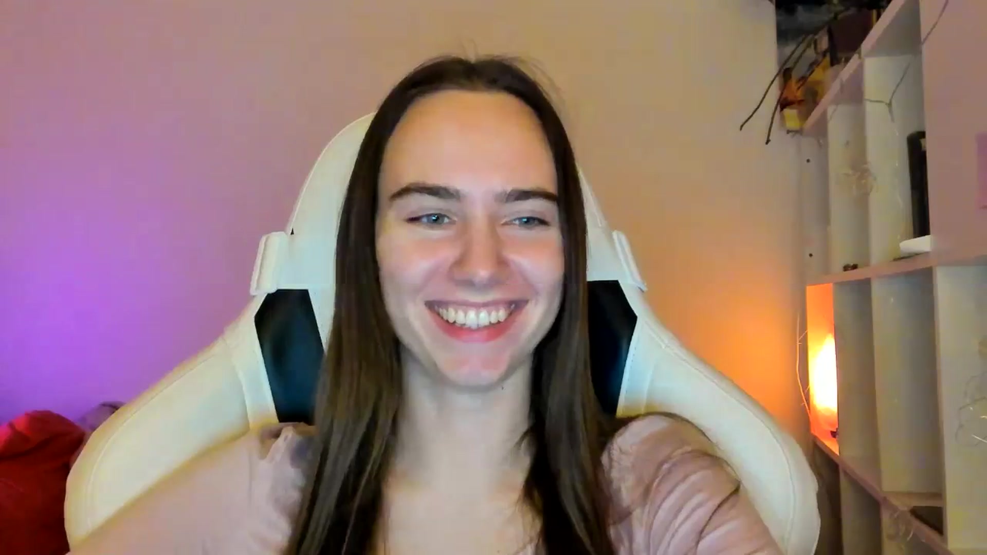 Gallery image thumbnail from OhAlisa's myfreecams stream on, 01/12/2026, 20:31 image 9 of 20