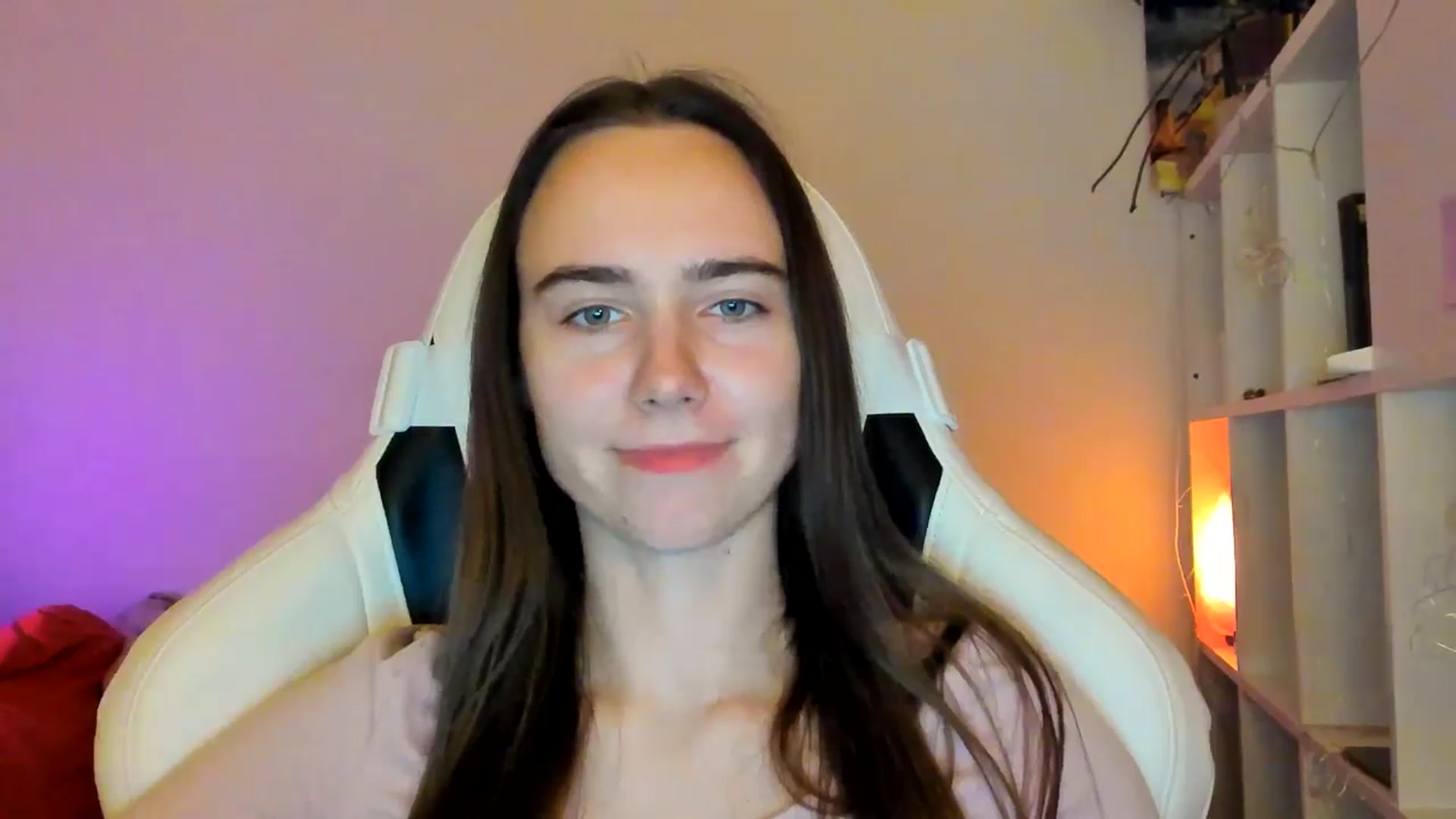 Gallery image thumbnail from OhAlisa's myfreecams stream on, 01/12/2026, 20:31 image 2 of 20