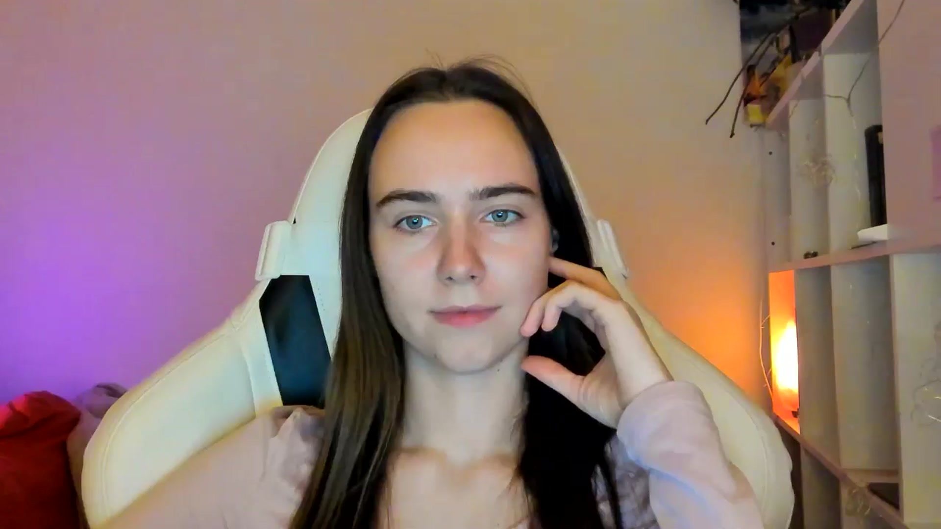 Gallery image thumbnail from OhAlisa's myfreecams stream on, 01/12/2026, 20:31 image 11 of 20