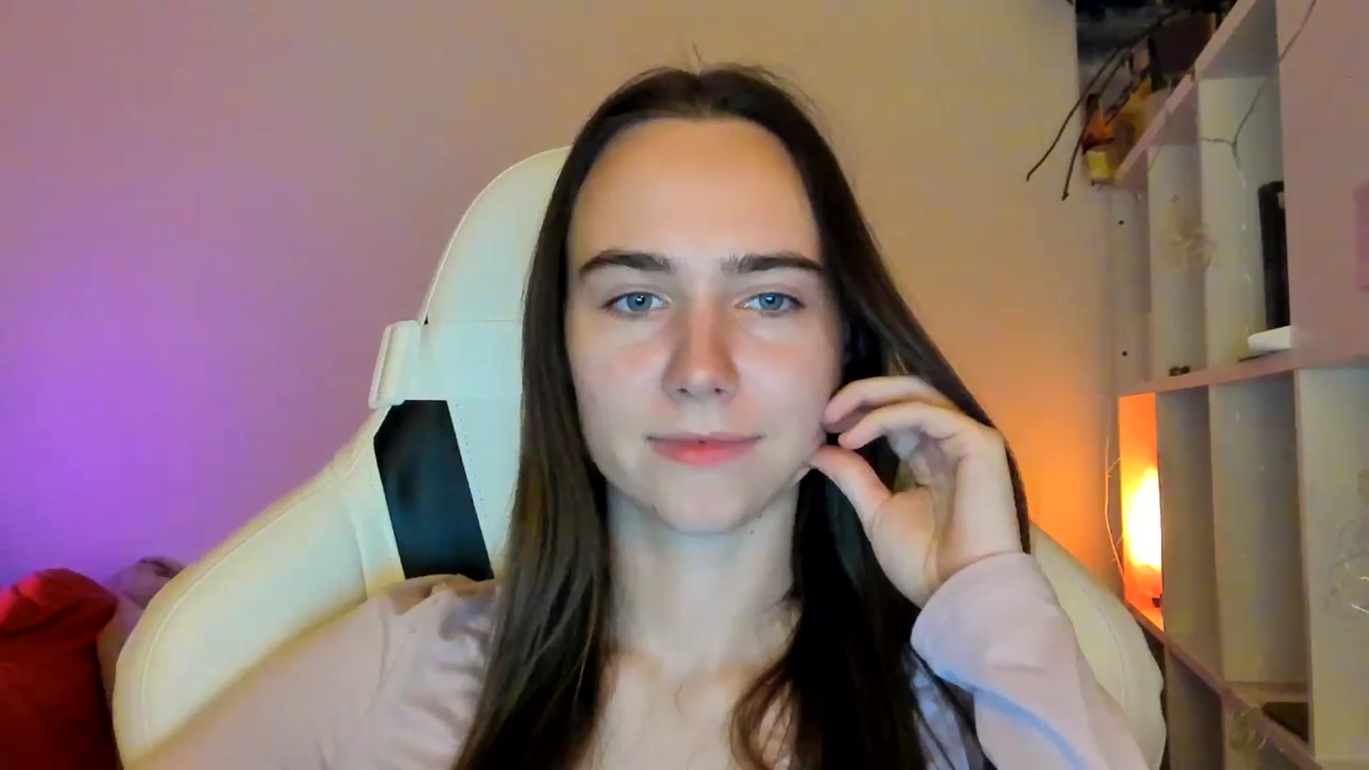 Gallery image thumbnail from OhAlisa's myfreecams stream on, 01/12/2026, 20:31 image 4 of 20