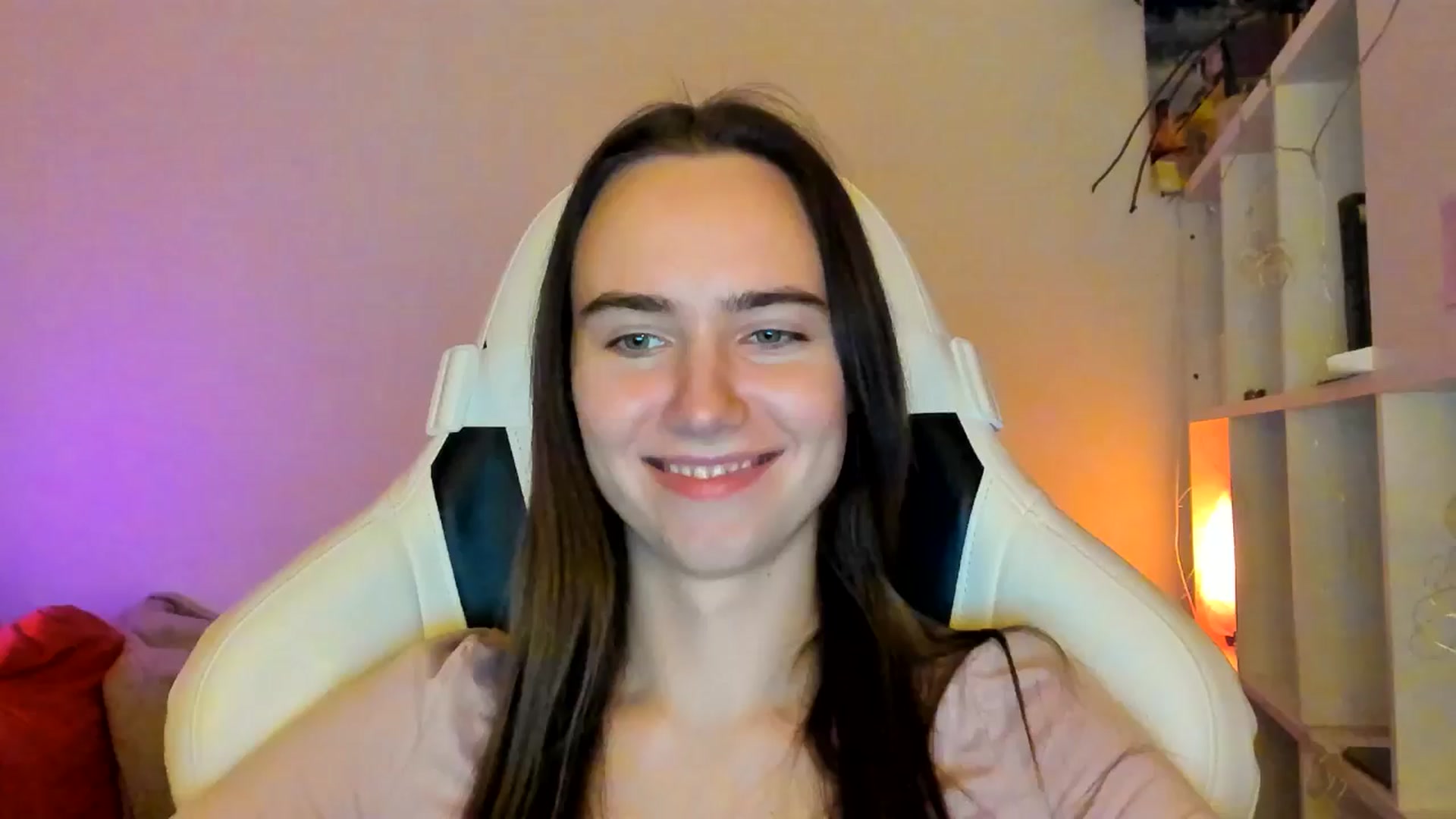 Gallery image thumbnail from OhAlisa's myfreecams stream on, 01/12/2026, 20:31 image 14 of 20