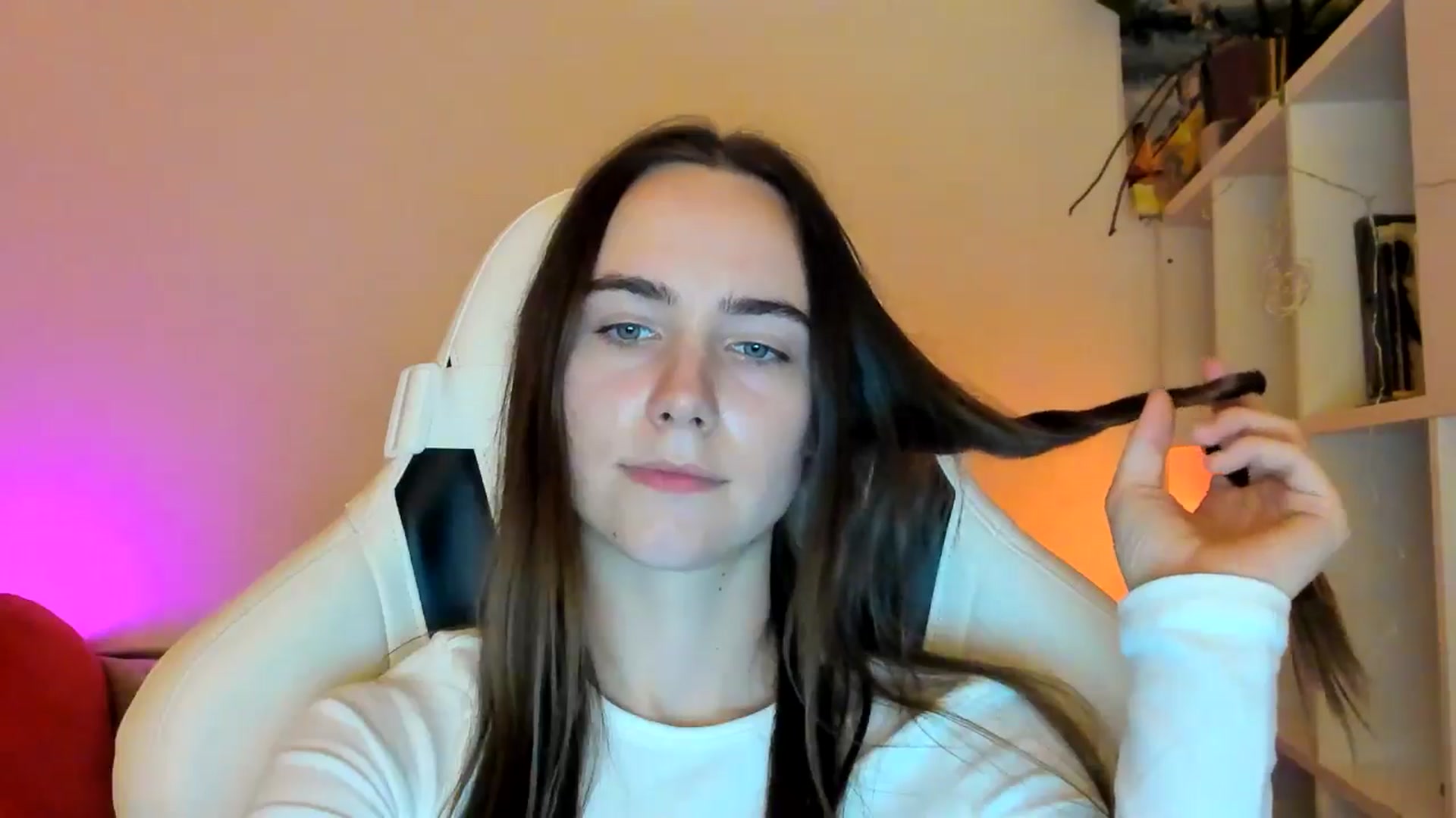 Gallery image thumbnail from OhAlisa's myfreecams stream on, 01/16/2026, 17:49 image 13 of 20