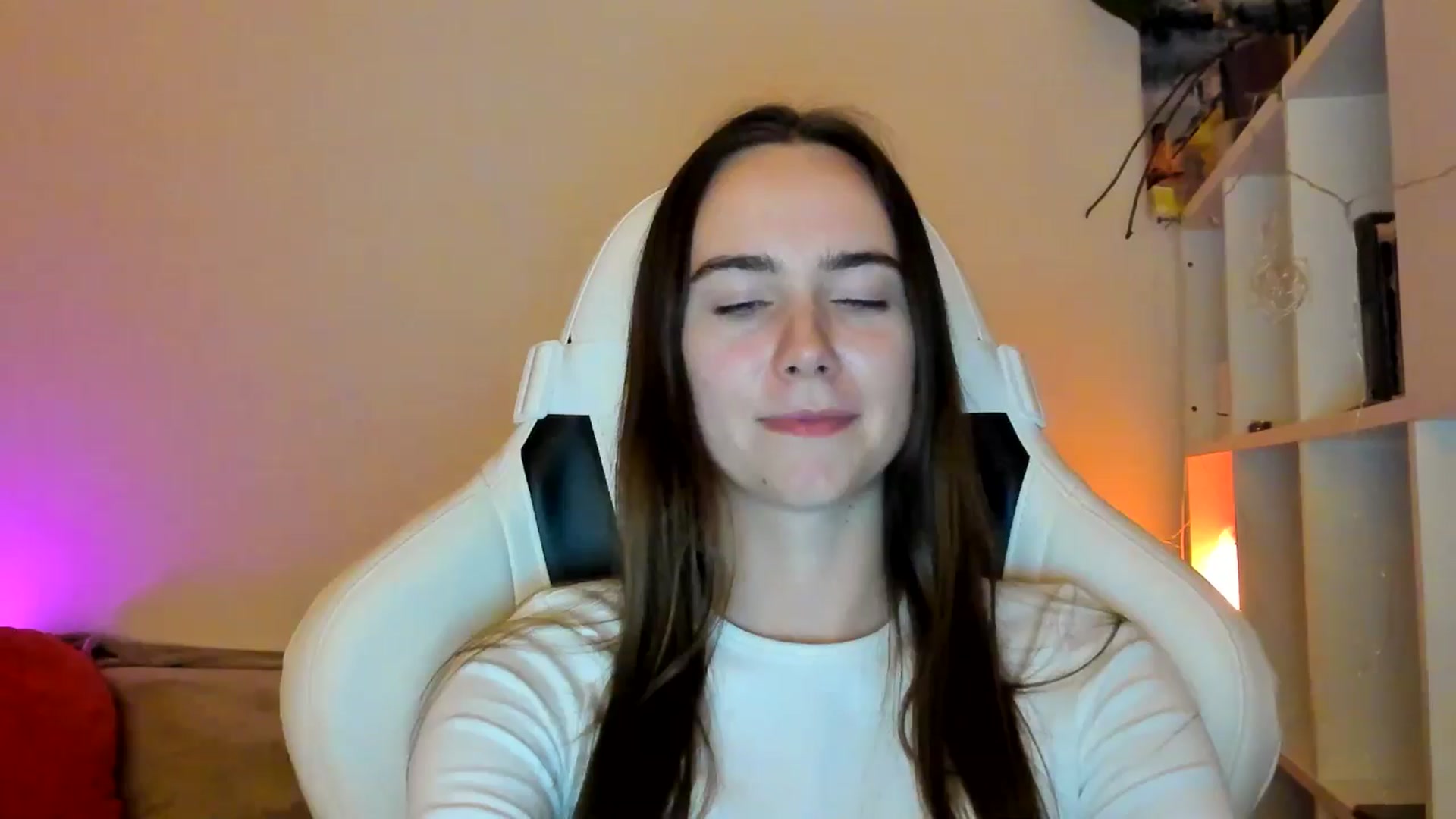 Gallery image thumbnail from OhAlisa's myfreecams stream on, 01/18/2026, 21:51 image 9 of 20