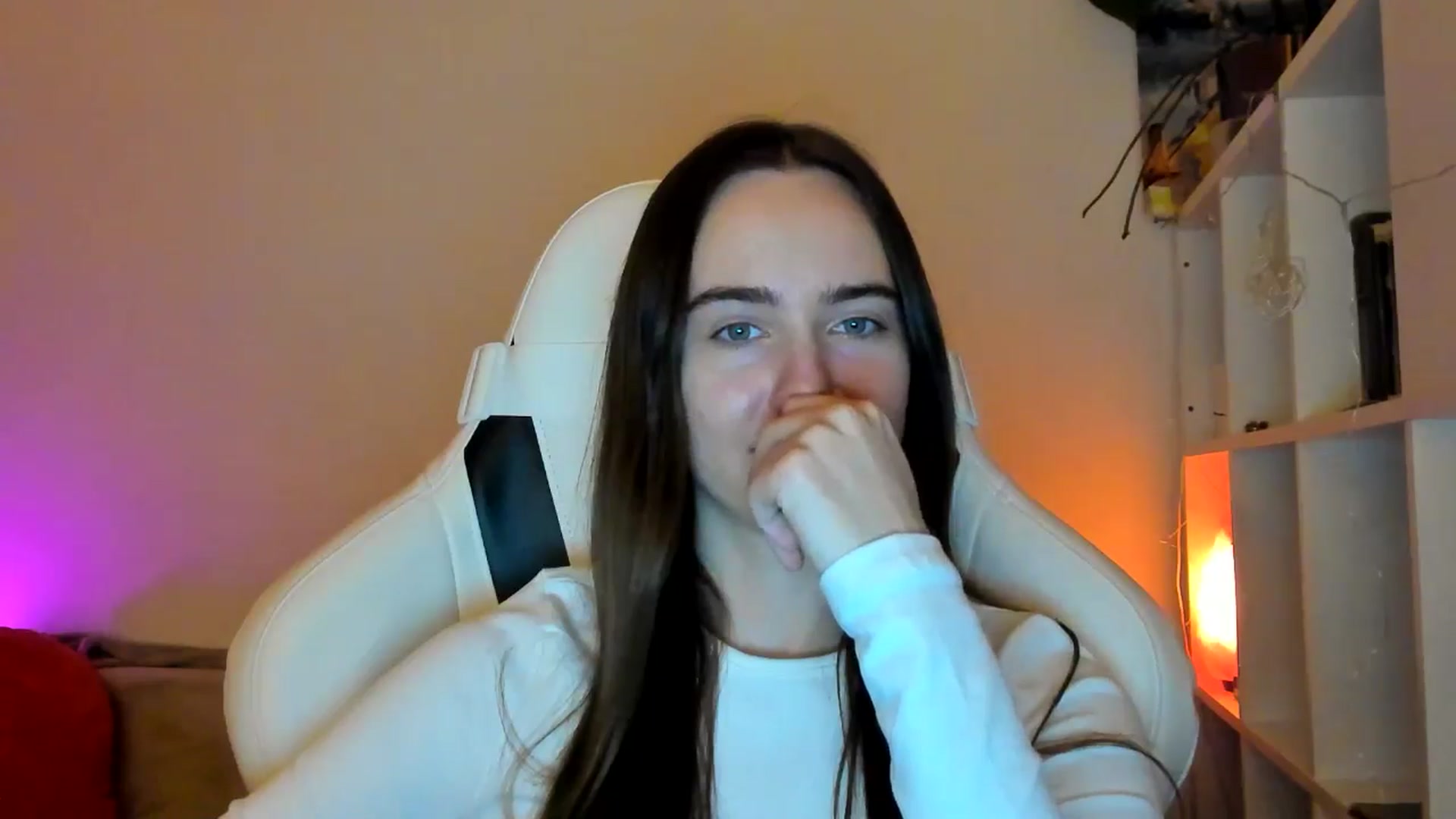 Gallery image thumbnail from OhAlisa's myfreecams stream on, 01/18/2026, 21:51 image 5 of 20