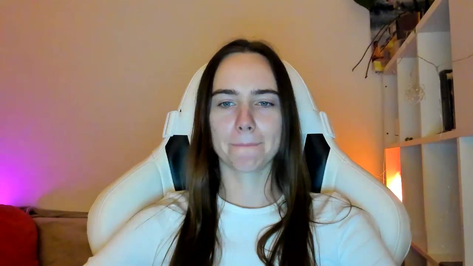 Gallery image thumbnail from OhAlisa's myfreecams stream on, 01/18/2026, 21:51 image 10 of 20