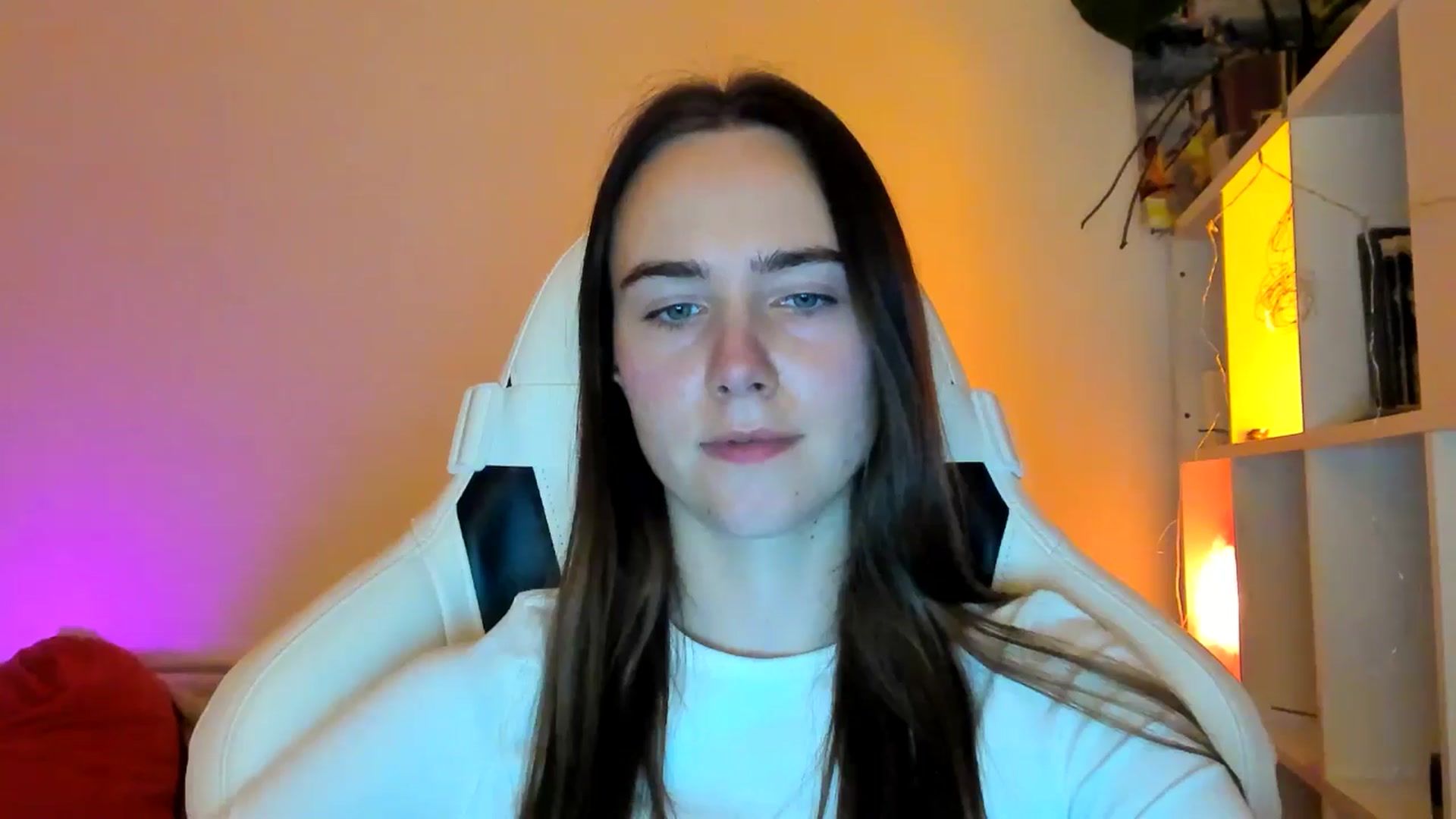 Gallery image thumbnail from OhAlisa's myfreecams stream on, 01/21/2026, 16:59 image 7 of 20
