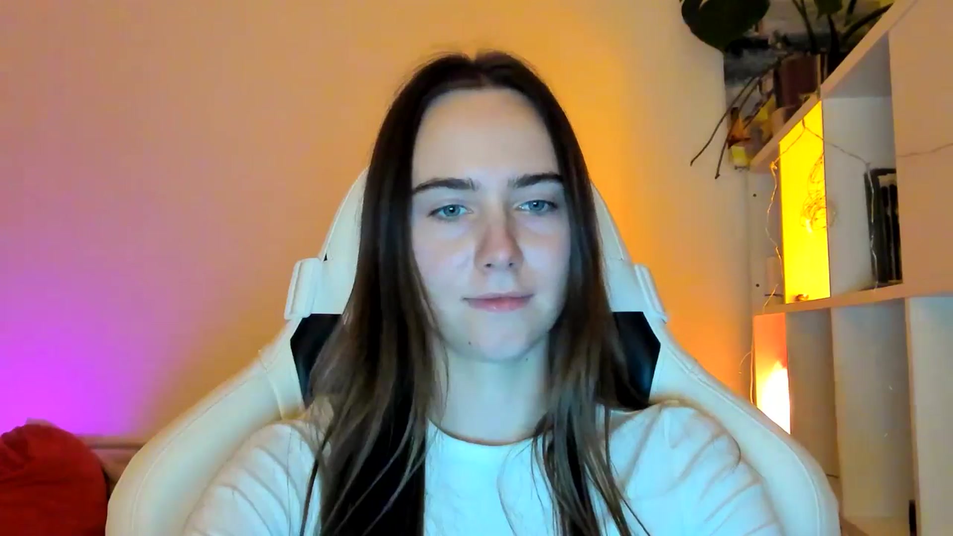 Gallery image thumbnail from OhAlisa's myfreecams stream on, 01/21/2026, 18:27 image 13 of 20