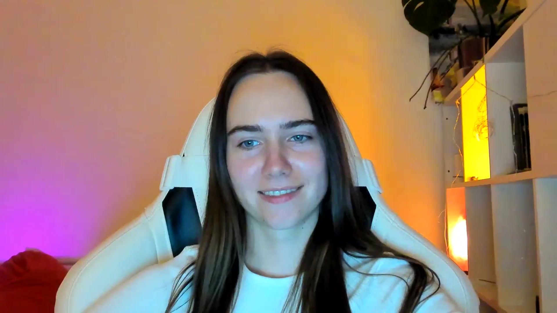 Gallery image thumbnail from OhAlisa's myfreecams stream on, 01/21/2026, 18:27 image 3 of 20