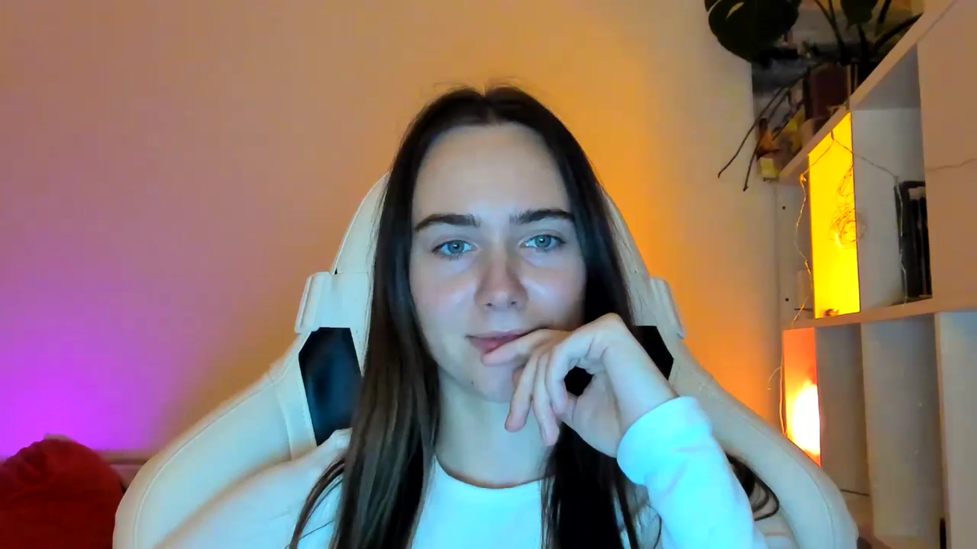 Gallery image thumbnail from OhAlisa's myfreecams stream on, 01/21/2026, 18:27 image 2 of 20