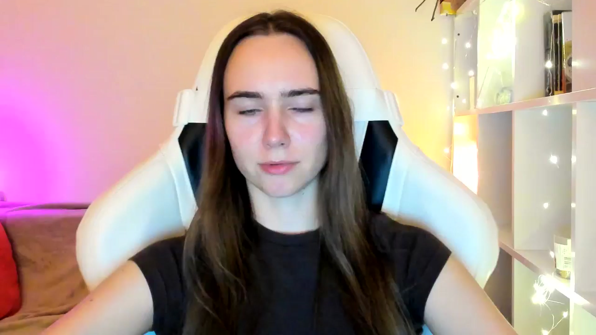Gallery image thumbnail from OhAlisa's myfreecams stream on, 01/25/2026, 20:31 image 1 of 20