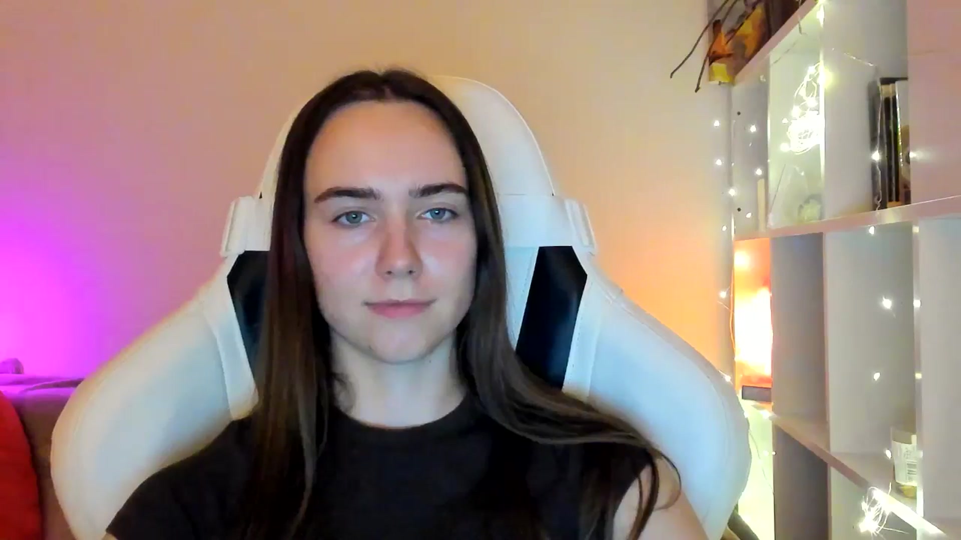Gallery image thumbnail from OhAlisa's myfreecams stream on, 01/25/2026, 20:31 image 18 of 20
