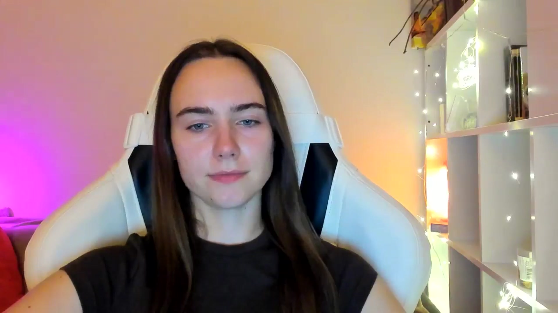 Gallery image thumbnail from OhAlisa's myfreecams stream on, 01/25/2026, 20:31 image 19 of 20