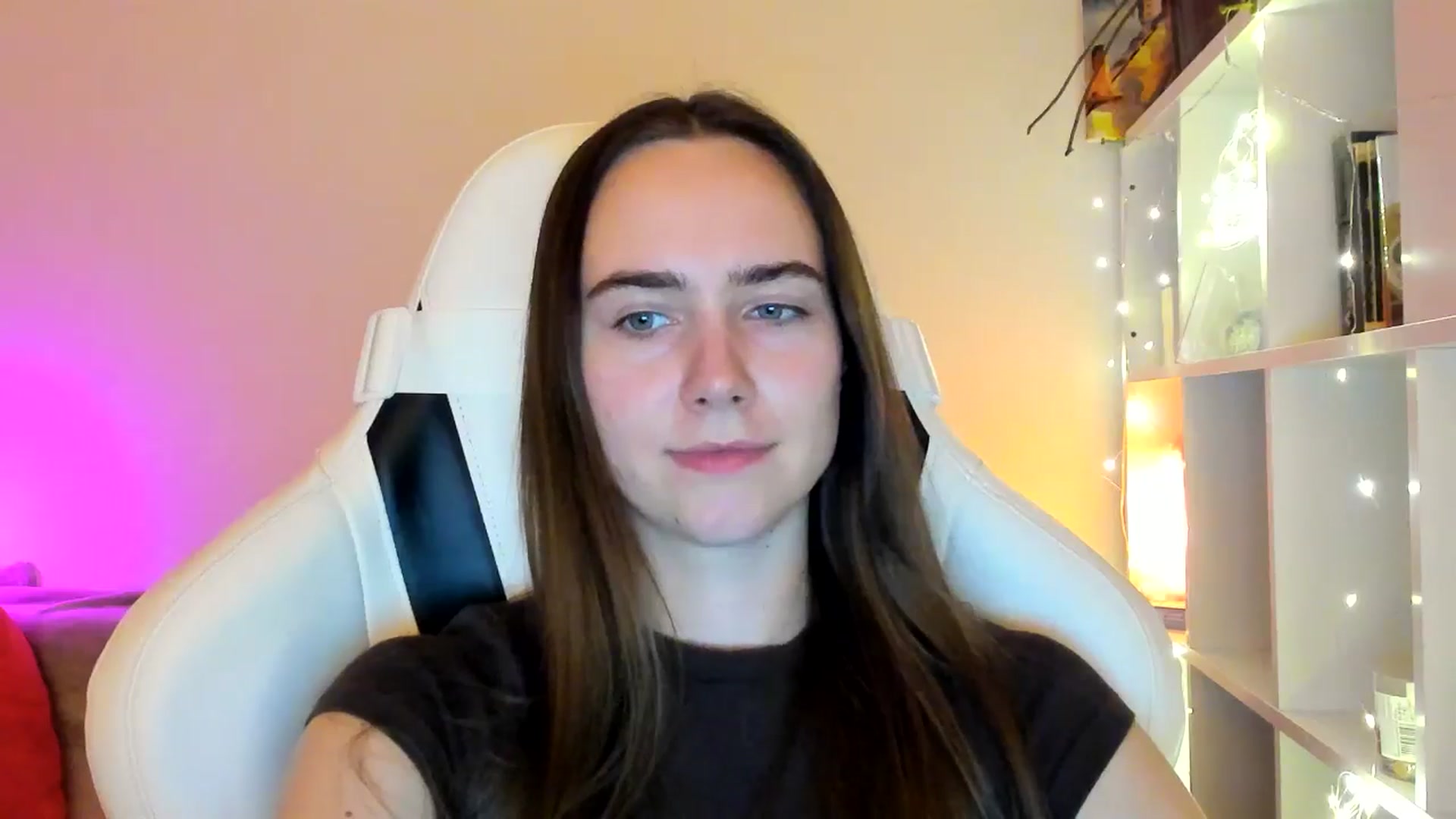 Gallery image thumbnail from OhAlisa's myfreecams stream on, 01/25/2026, 20:31 image 5 of 20