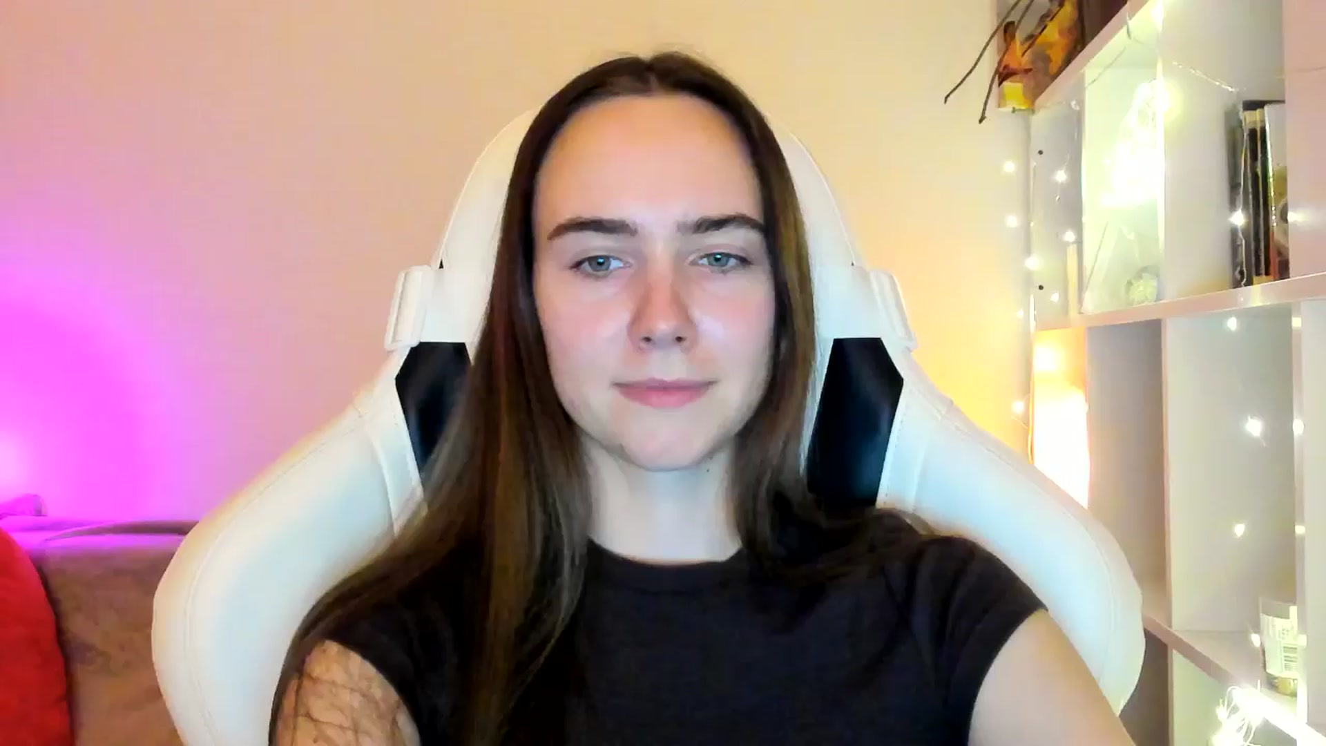 Gallery image thumbnail from OhAlisa's myfreecams stream on, 01/25/2026, 20:31 image 7 of 20