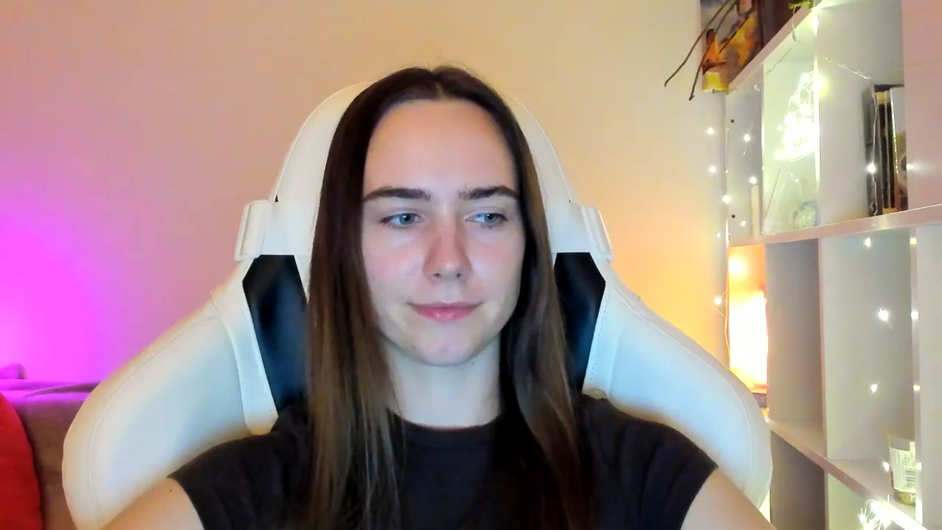 Gallery image thumbnail from OhAlisa's myfreecams stream on, 01/25/2026, 20:31 image 6 of 20