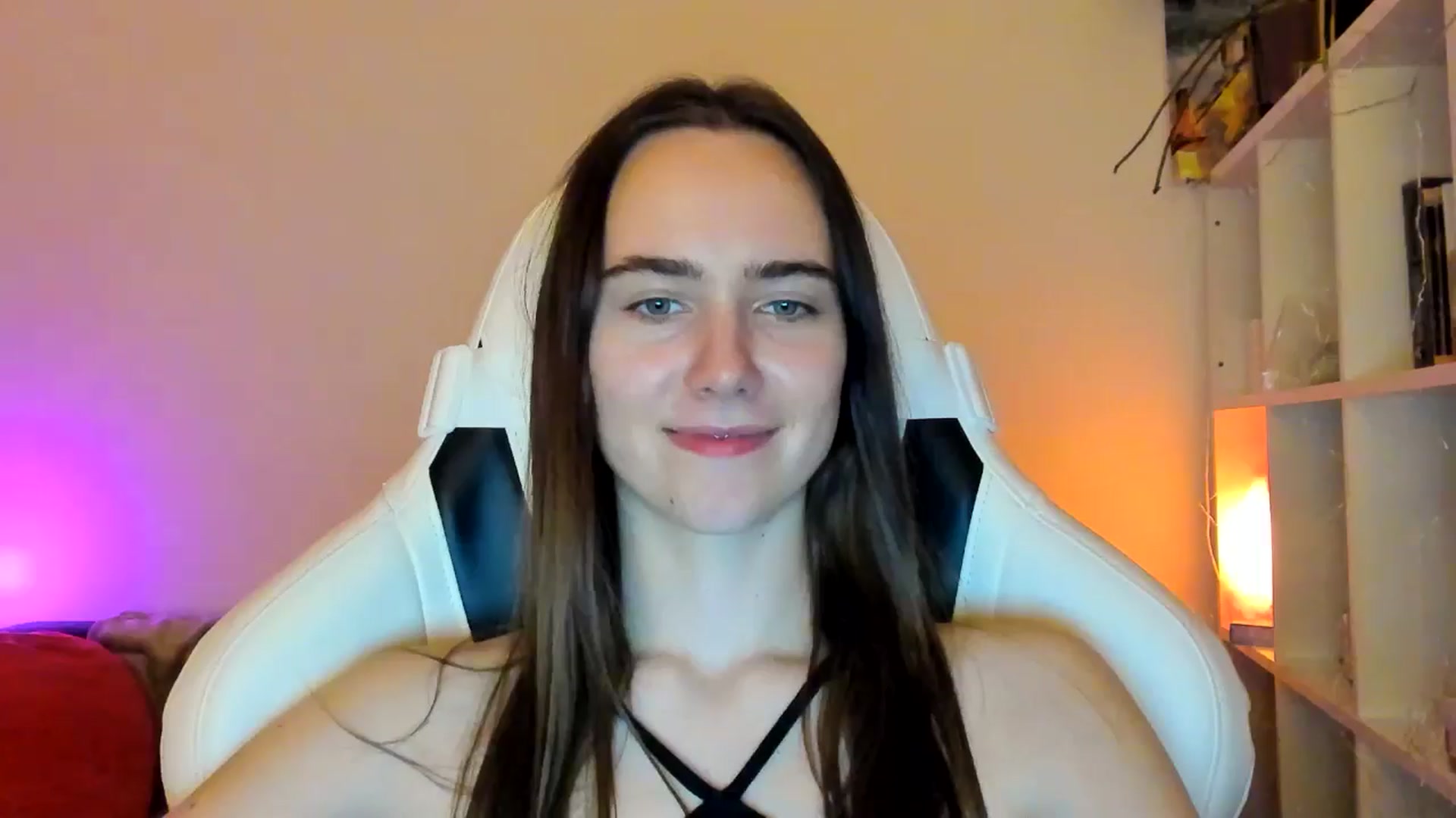 Gallery image thumbnail from OhAlisa's myfreecams stream on, 01/27/2026, 16:49 image 4 of 20