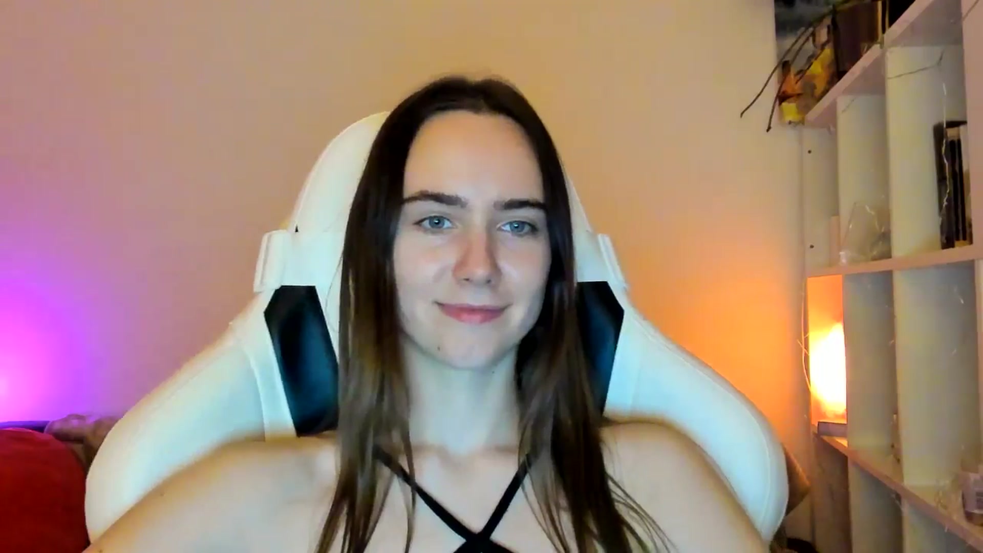 Gallery image thumbnail from OhAlisa's myfreecams stream on, 01/27/2026, 16:49 image 16 of 20