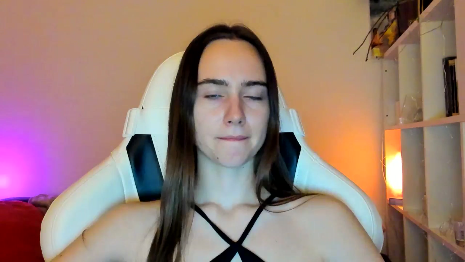 Gallery image thumbnail from OhAlisa's myfreecams stream on, 01/27/2026, 17:23 image 16 of 20