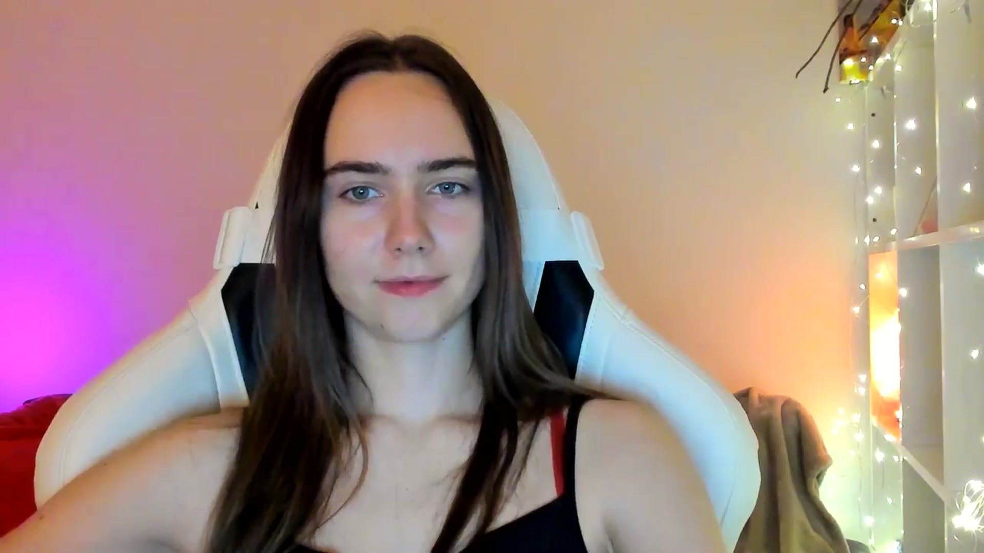 Gallery image thumbnail from OhAlisa's myfreecams stream on, 01/28/2026, 17:29 image 11 of 20