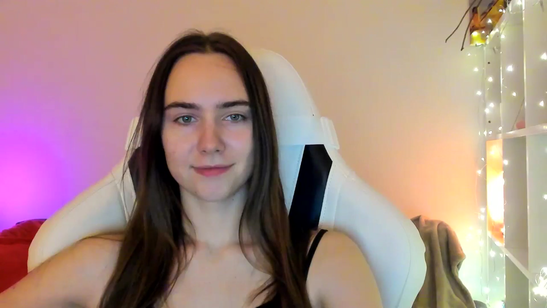 Gallery image thumbnail from OhAlisa's myfreecams stream on, 01/28/2026, 17:29 image 2 of 20