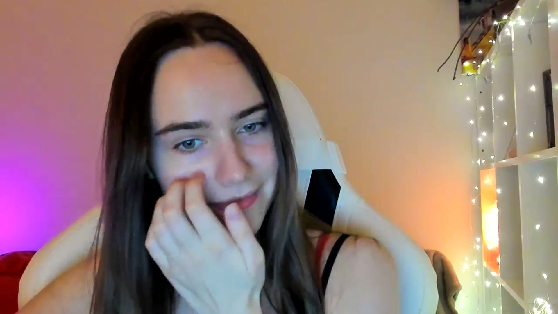 Gallery image thumbnail from OhAlisa's myfreecams stream on, 01/28/2026, 17:29 image 17 of 20