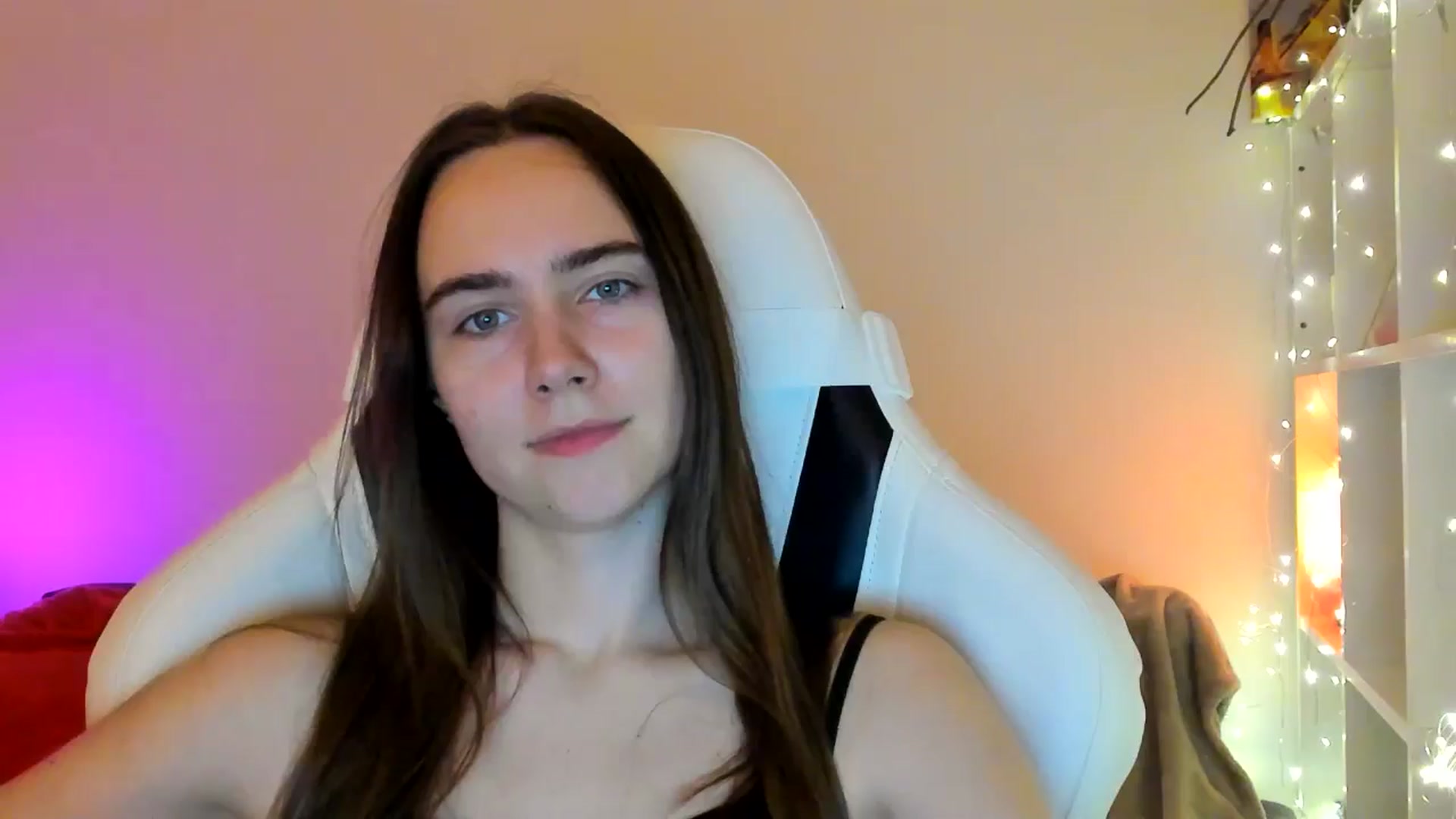Gallery image thumbnail from OhAlisa's myfreecams stream on, 01/28/2026, 17:29 image 6 of 20