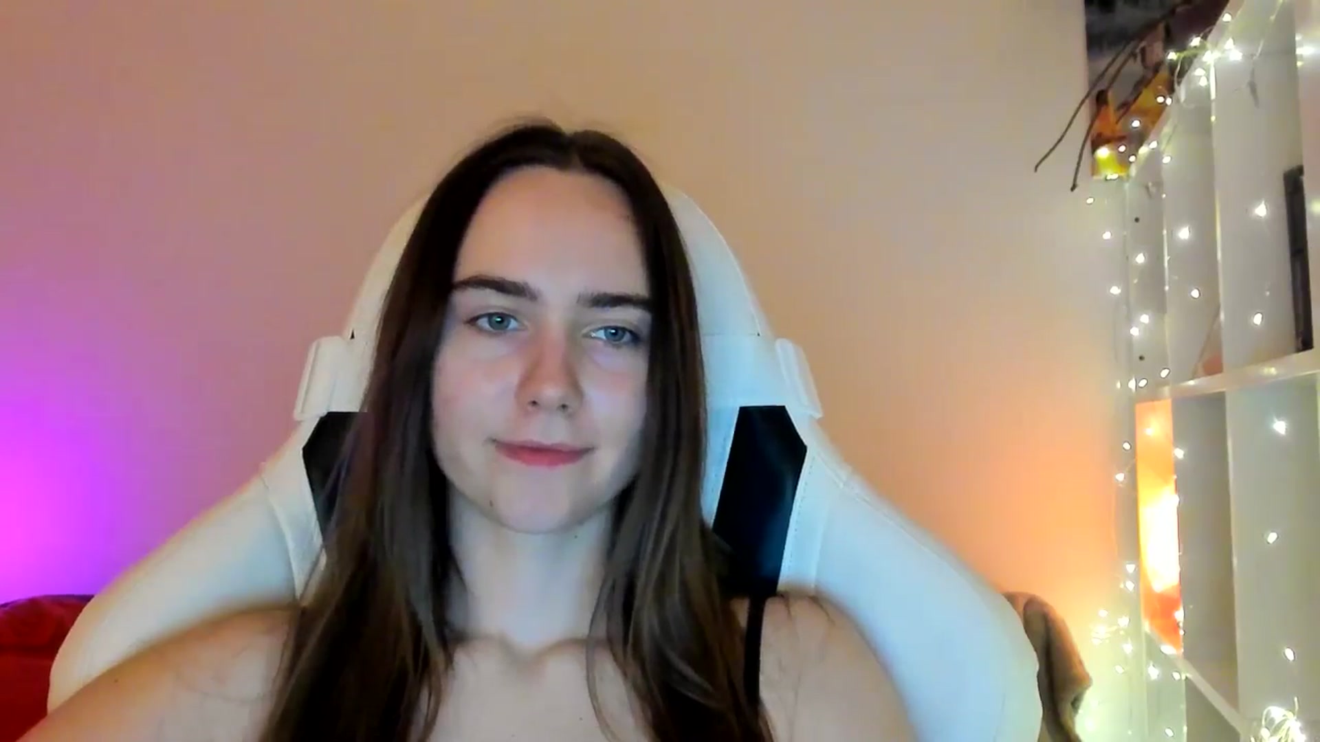 Gallery image thumbnail from OhAlisa's myfreecams stream on, 01/28/2026, 17:29 image 15 of 20