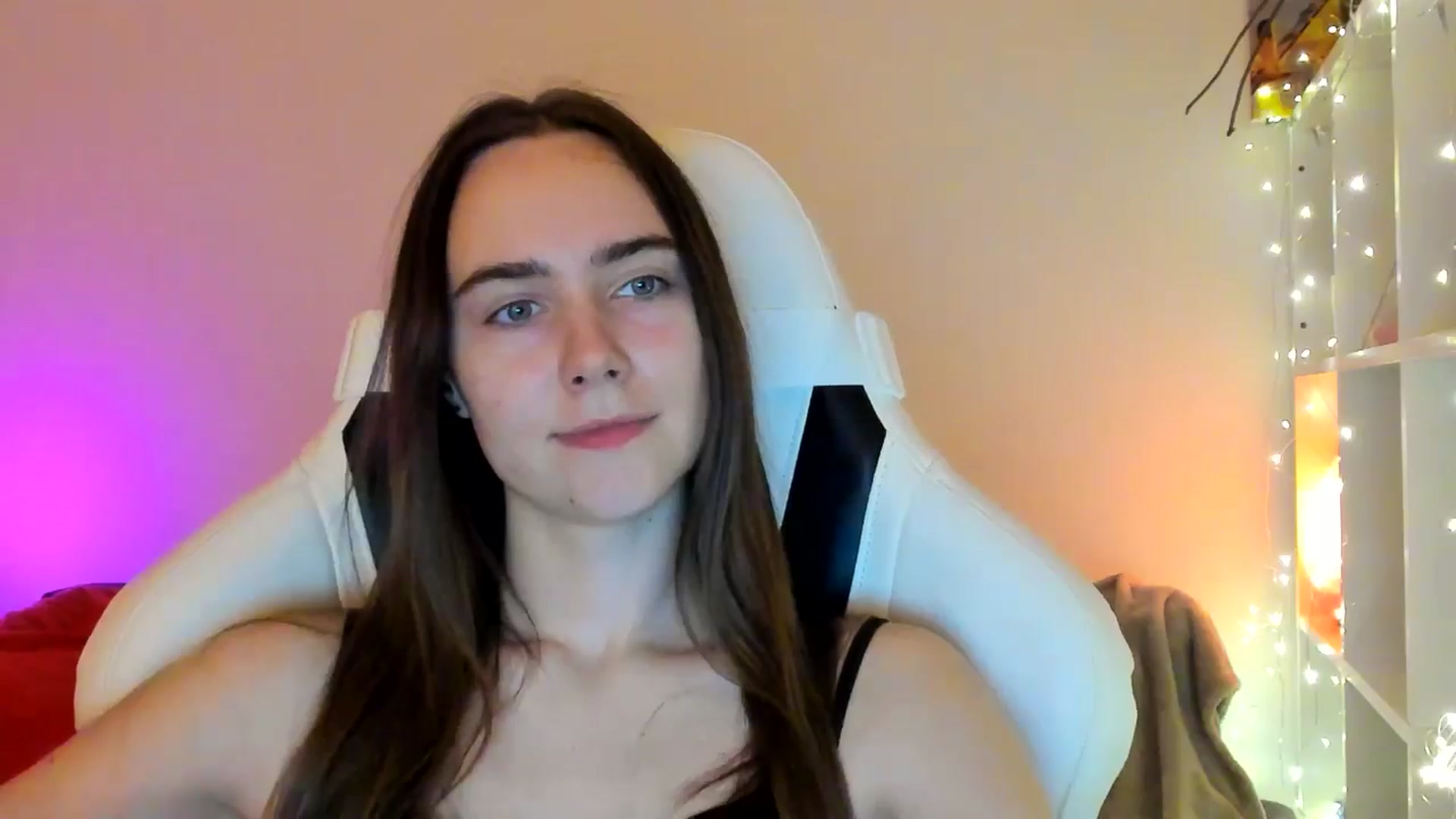 Gallery image thumbnail from OhAlisa's myfreecams stream on, 01/28/2026, 17:29 image 5 of 20
