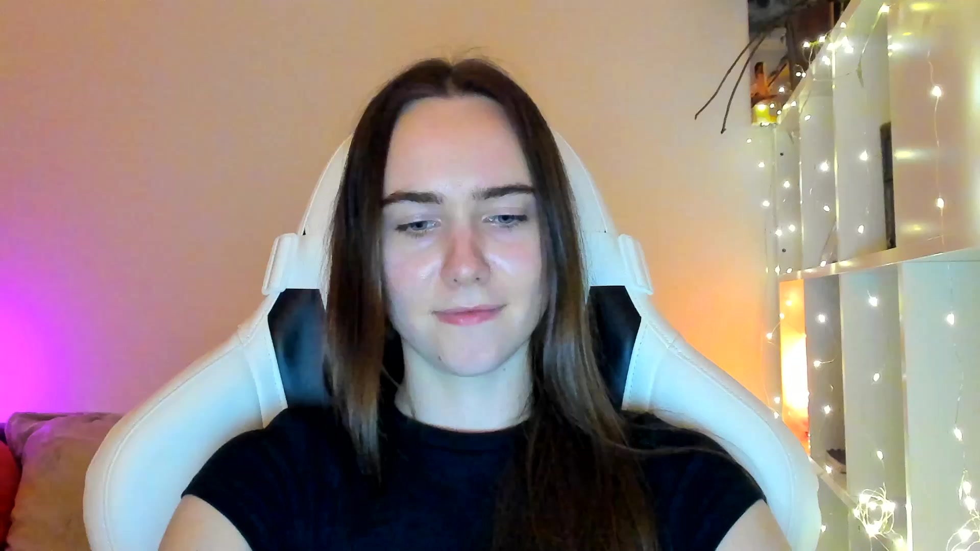 Gallery image thumbnail from OhAlisa's myfreecams stream on, 02/01/2026, 17:36 image 10 of 20