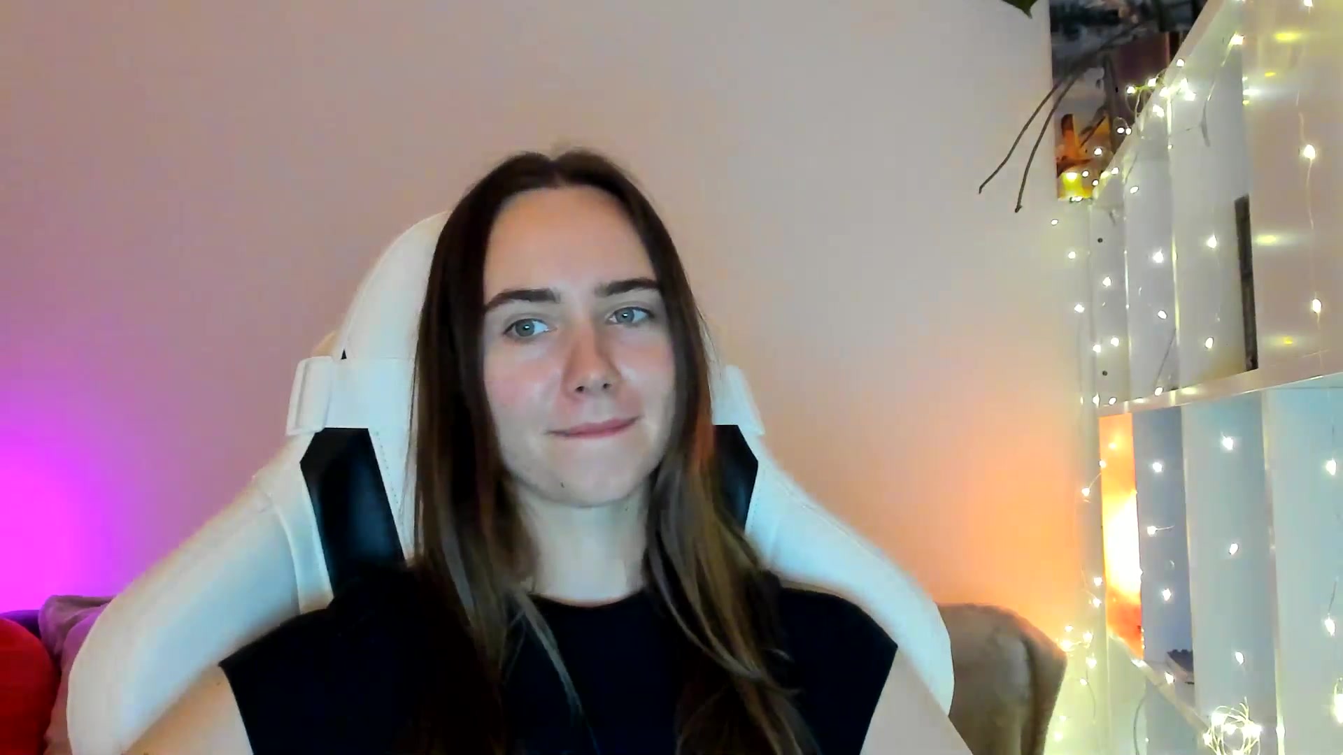 Gallery image thumbnail from OhAlisa's myfreecams stream on, 02/01/2026, 17:36 image 3 of 20