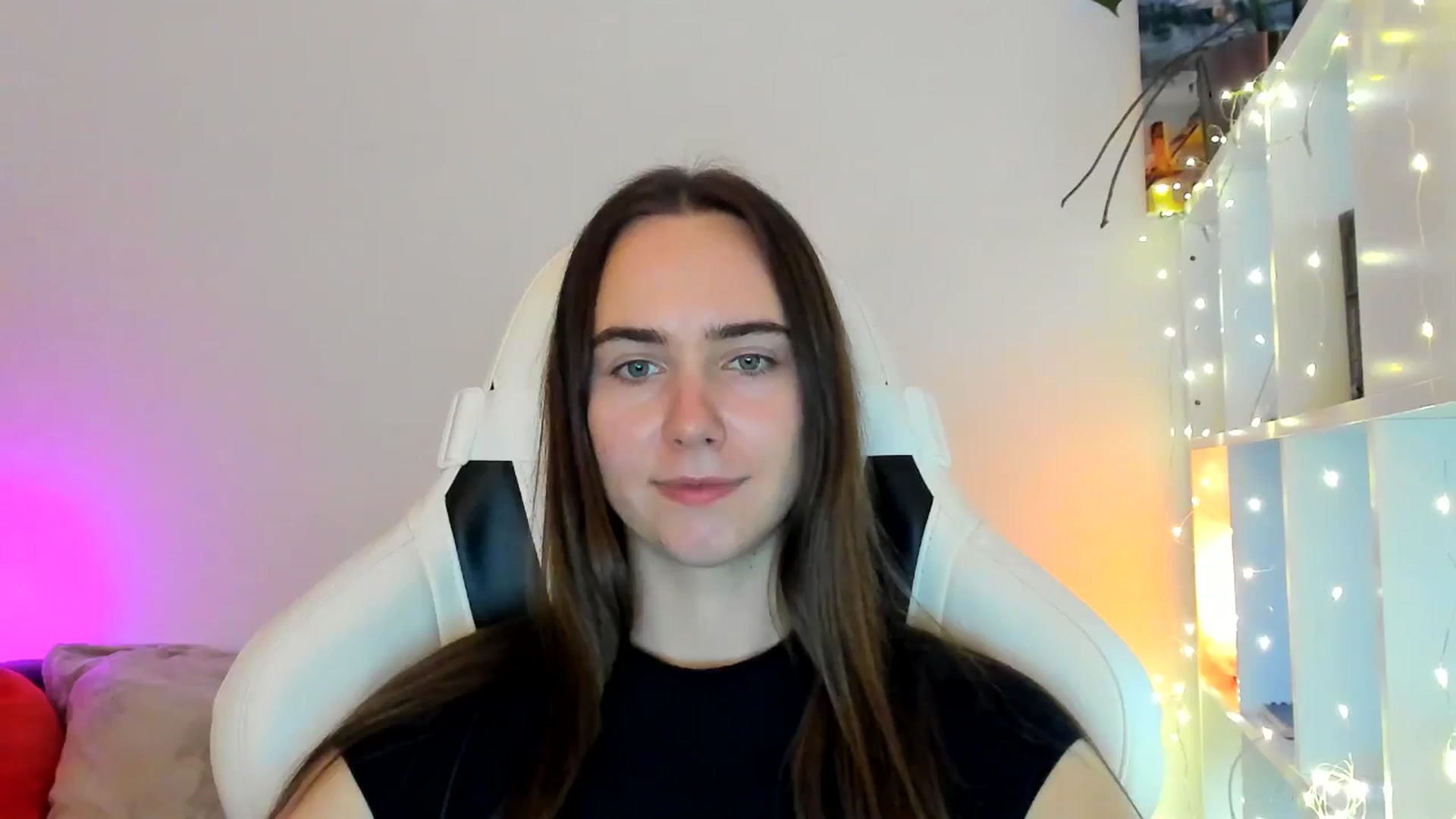 Gallery image thumbnail from OhAlisa's myfreecams stream on, 02/01/2026, 17:36 image 1 of 20