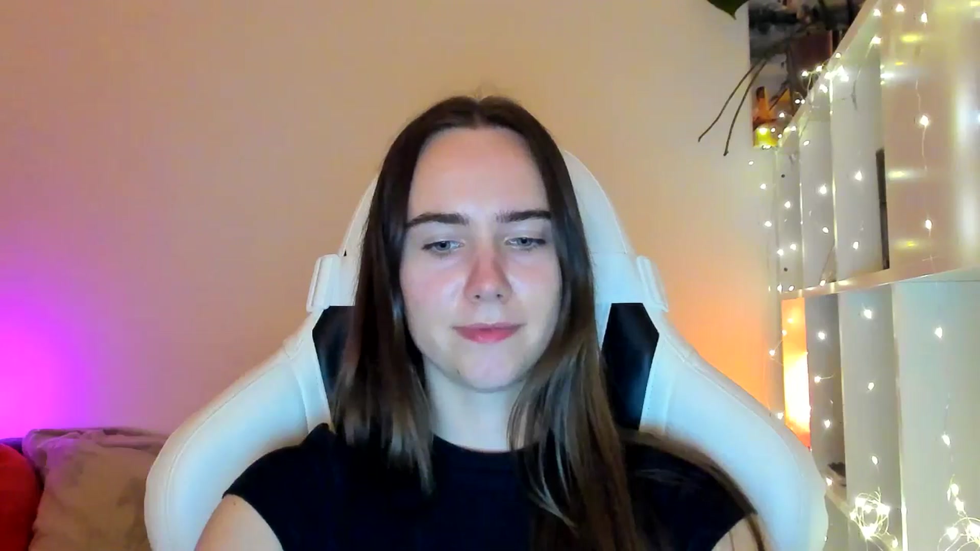 Gallery image thumbnail from OhAlisa's myfreecams stream on, 02/01/2026, 18:39 image 3 of 20