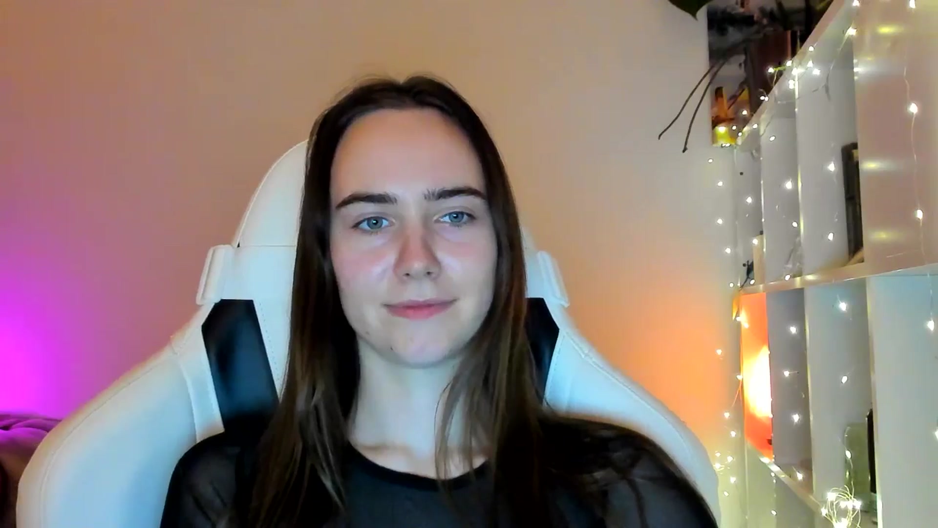Gallery image thumbnail from OhAlisa's myfreecams stream on, 02/03/2026, 18:52 image 6 of 20
