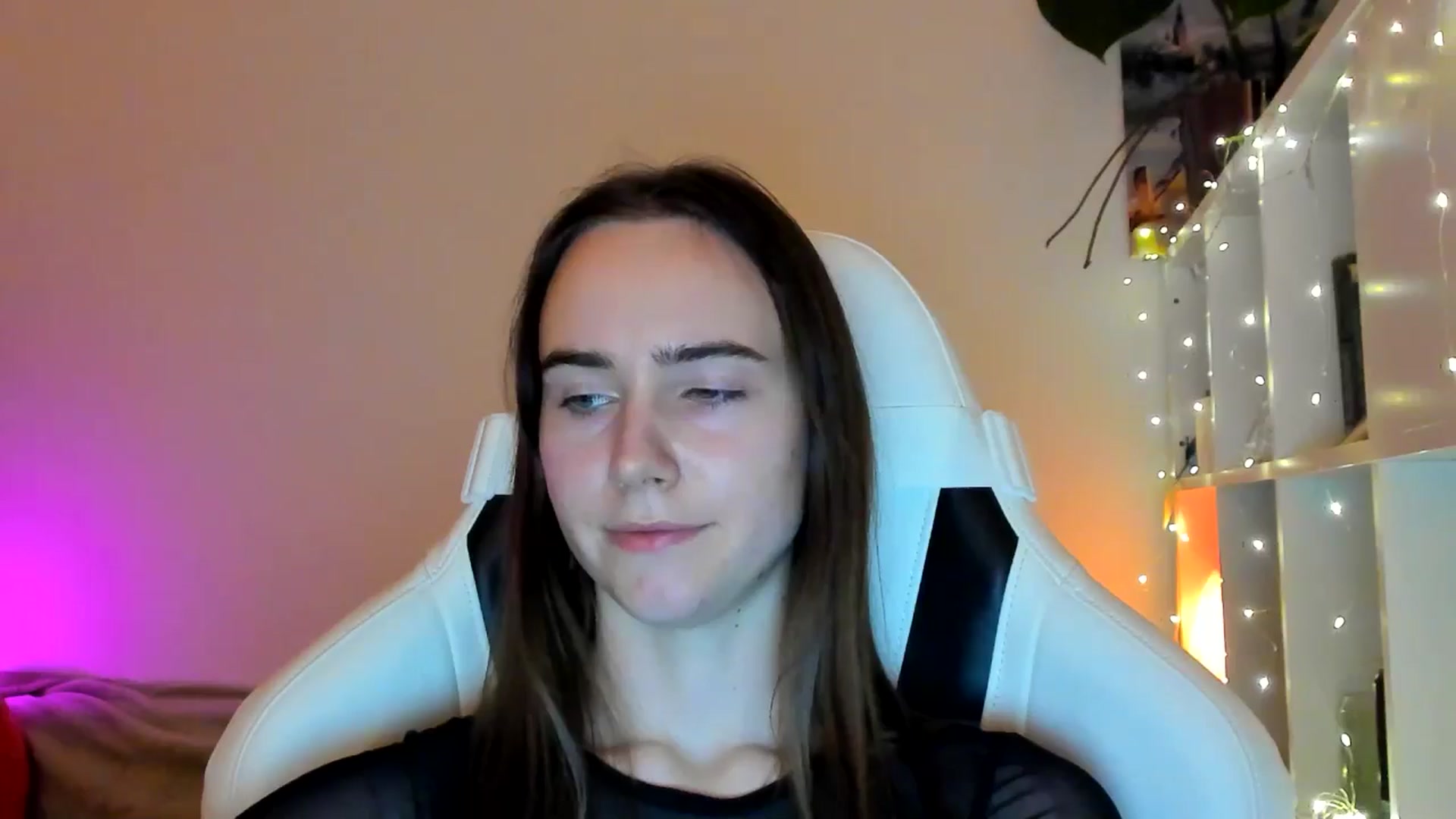 Gallery image thumbnail from OhAlisa's myfreecams stream on, 02/03/2026, 18:52 image 8 of 20