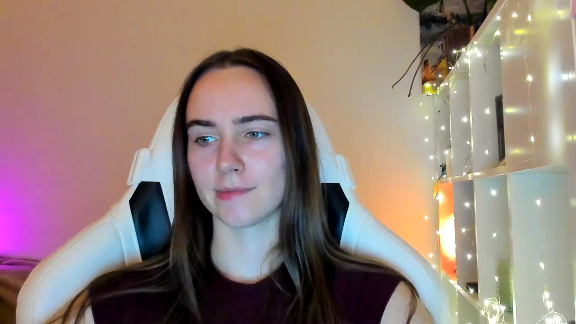 Gallery image thumbnail from OhAlisa's myfreecams stream on, 02/05/2026, 16:27 image 4 of 20