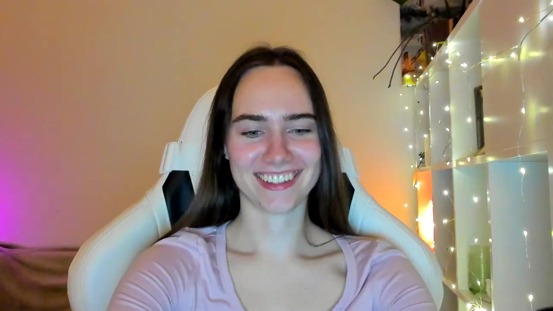 Gallery image thumbnail from OhAlisa's myfreecams stream on, 02/06/2026, 20:26 image 18 of 20