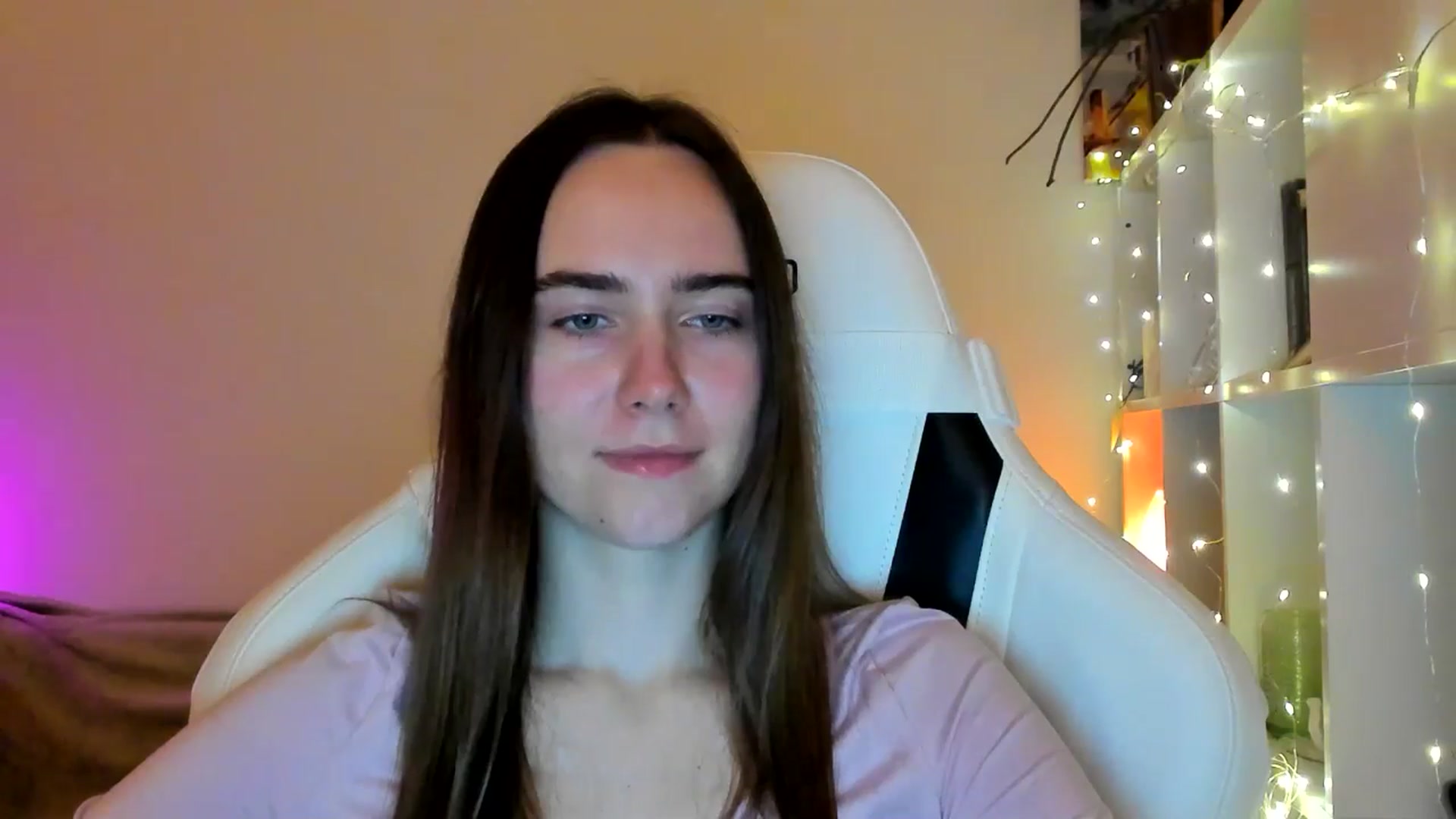 Gallery image thumbnail from OhAlisa's myfreecams stream on, 02/06/2026, 20:26 image 5 of 20