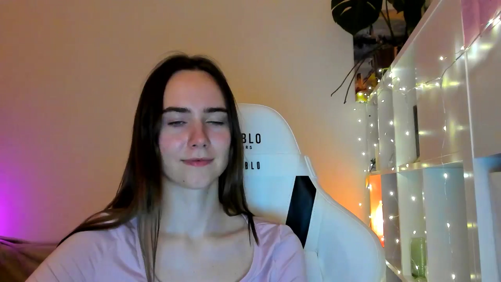 Gallery image thumbnail from OhAlisa's myfreecams stream on, 02/06/2026, 22:37 image 19 of 20