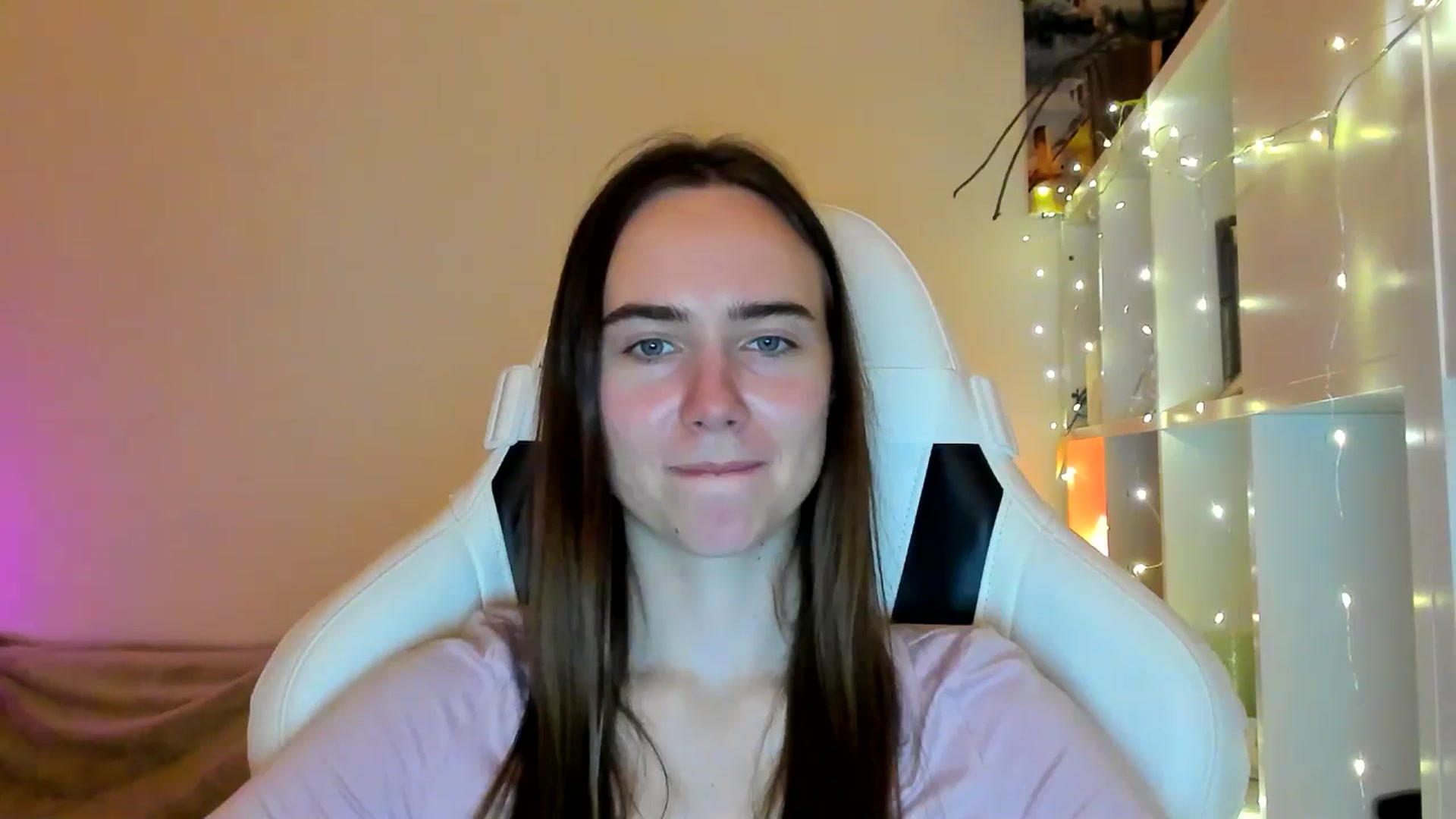 Gallery image thumbnail from OhAlisa's myfreecams stream on, 02/06/2026, 22:37 image 10 of 20